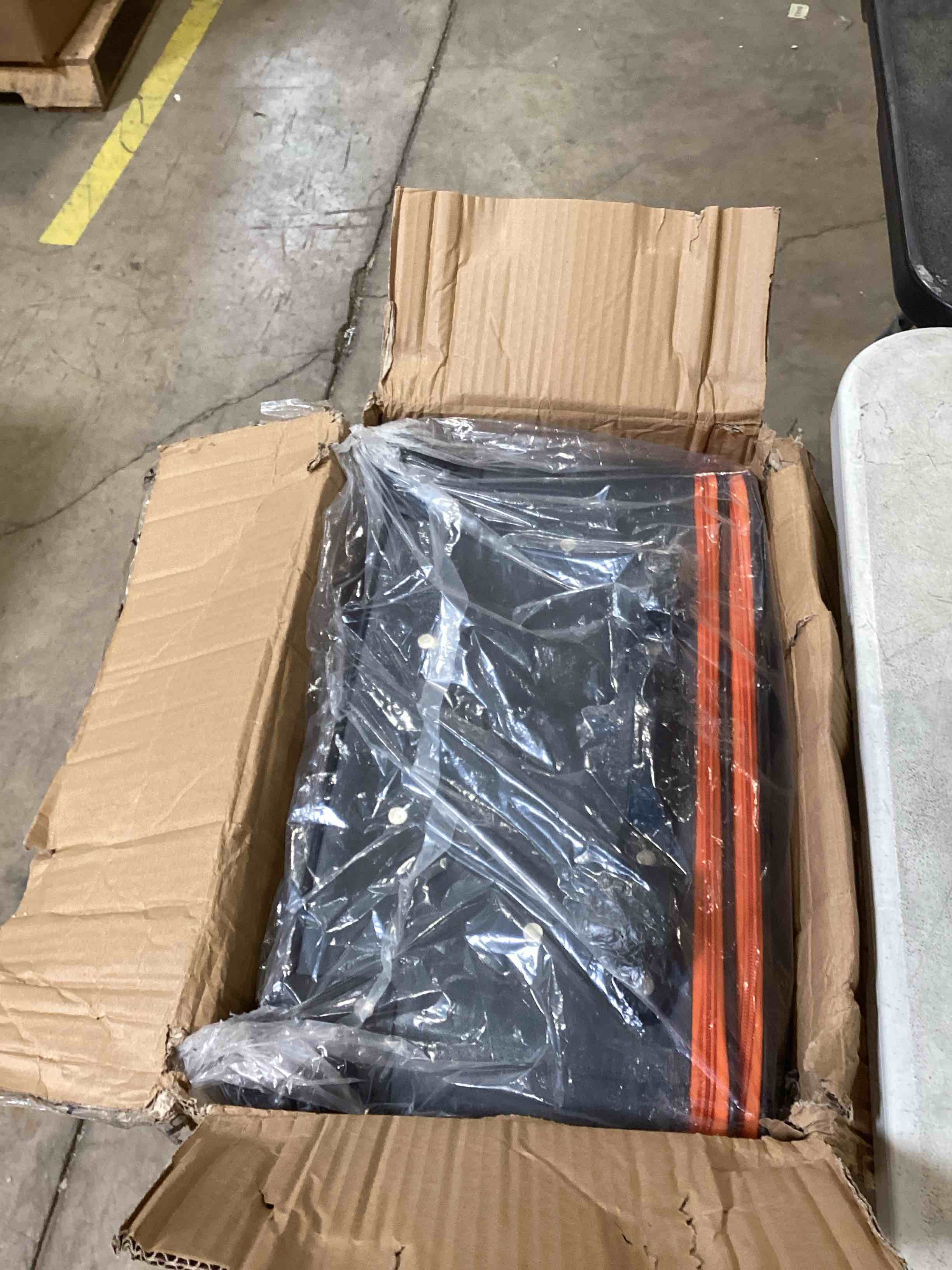 https://s3.amazonaws.com/lotting-images-prod/bidfta/BRN1734465_1746808404123.jpeg