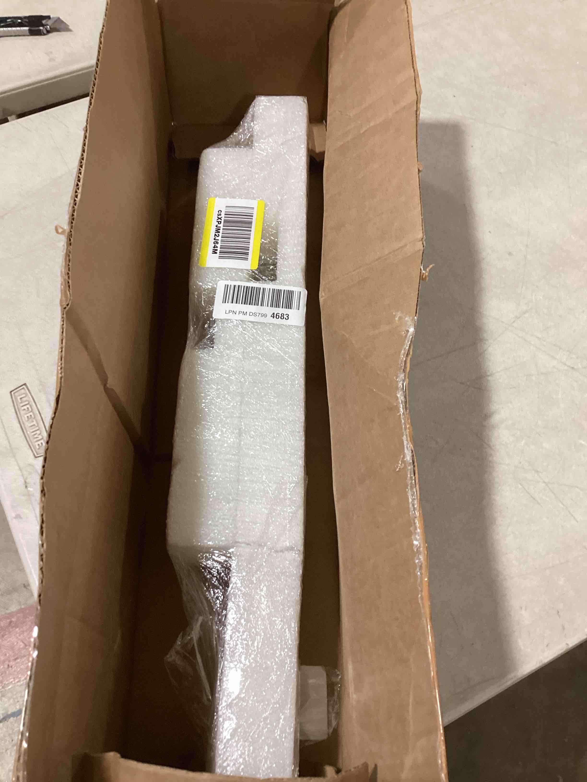https://s3.amazonaws.com/lotting-images-prod/bidfta/BRN1735504_1746552121328.jpeg