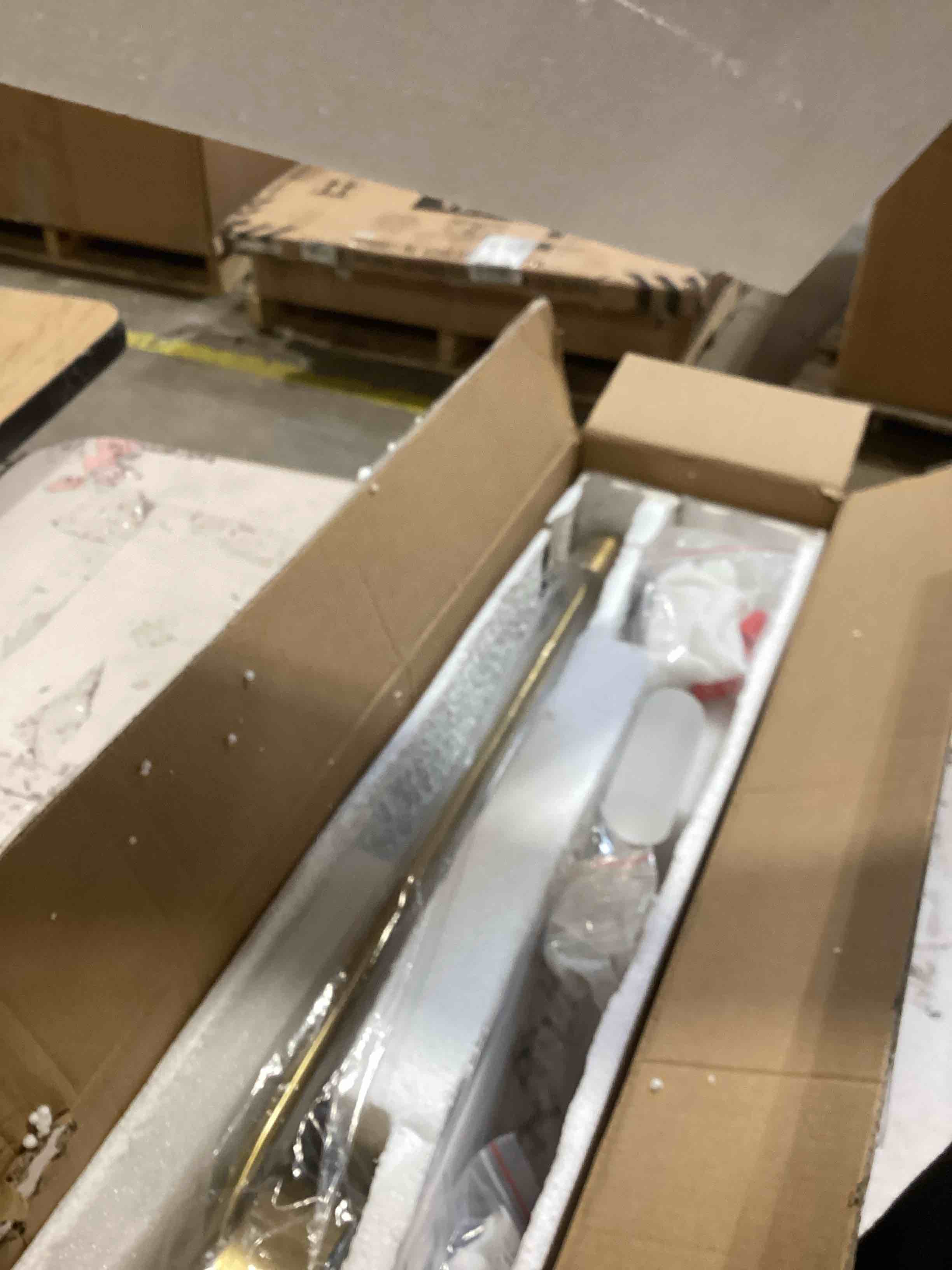 https://s3.amazonaws.com/lotting-images-prod/bidfta/BRN1735829_1747229985041.jpeg