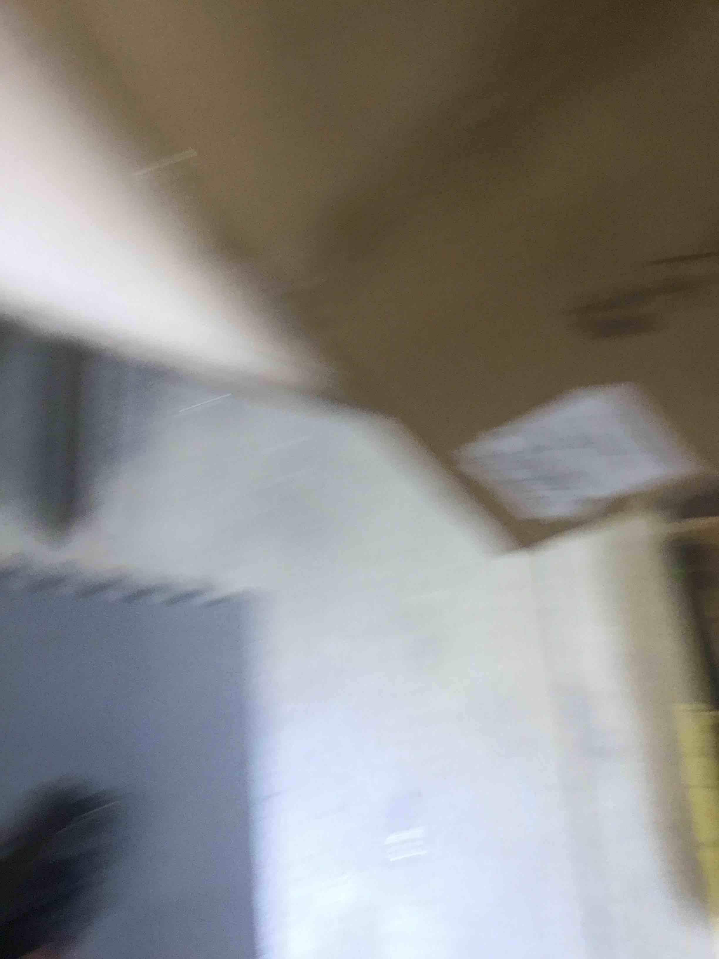 https://s3.amazonaws.com/lotting-images-prod/bidfta/BRN1735897_1747237857281.jpeg