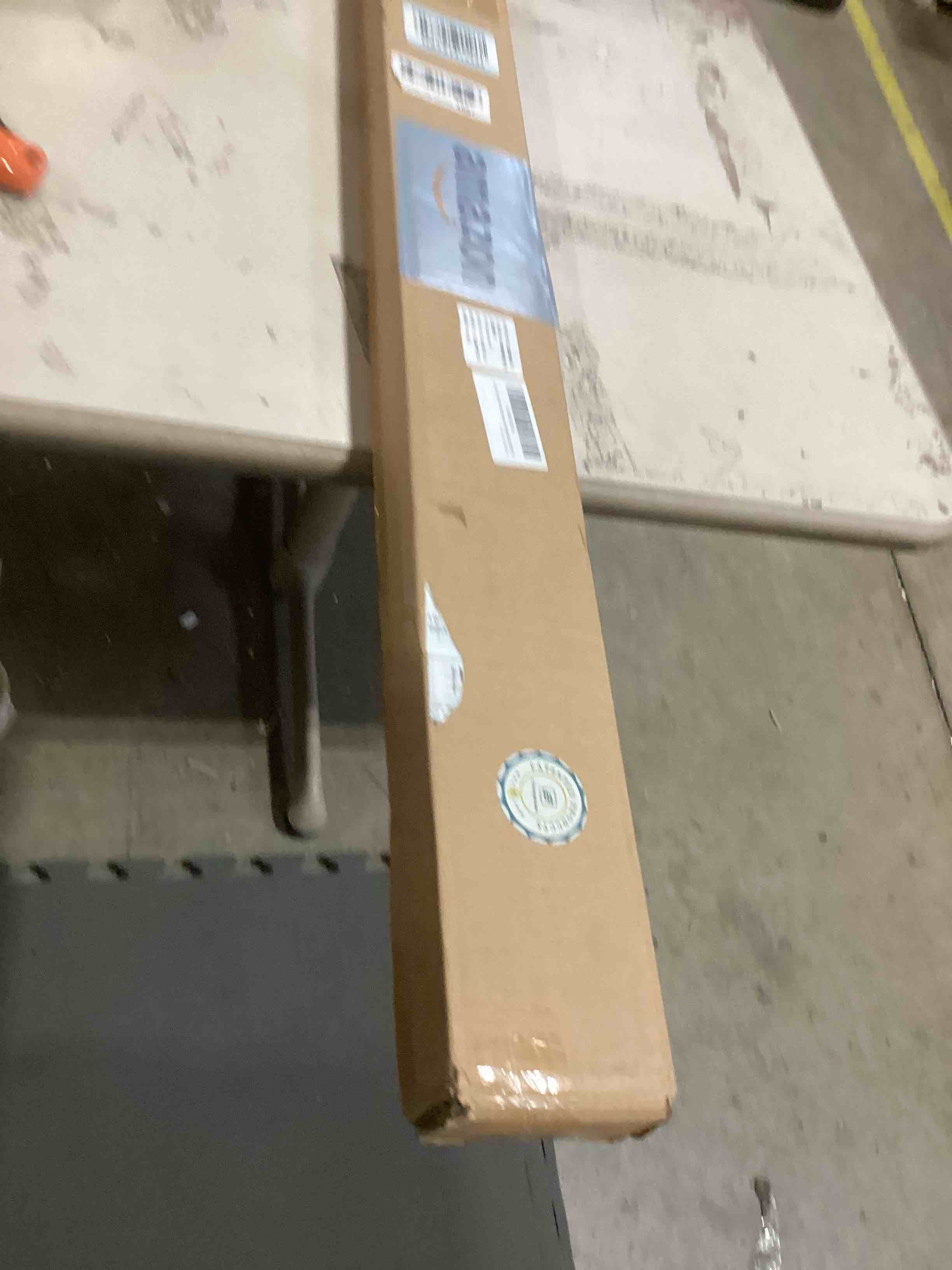 https://s3.amazonaws.com/lotting-images-prod/bidfta/BRN1736192_1747657648413.jpeg
