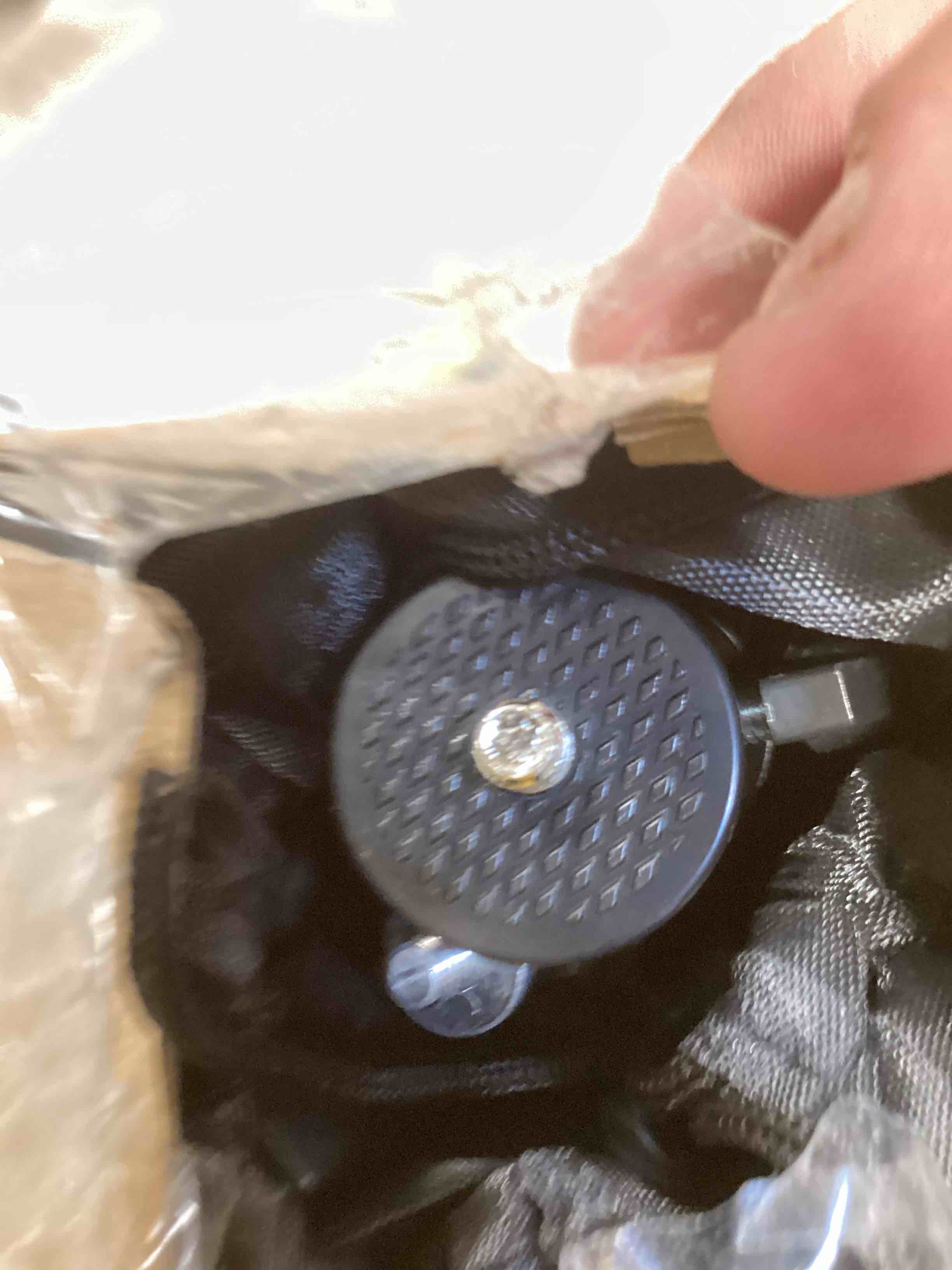 https://s3.amazonaws.com/lotting-images-prod/bidfta/BRN1736606_1747840964724.jpeg