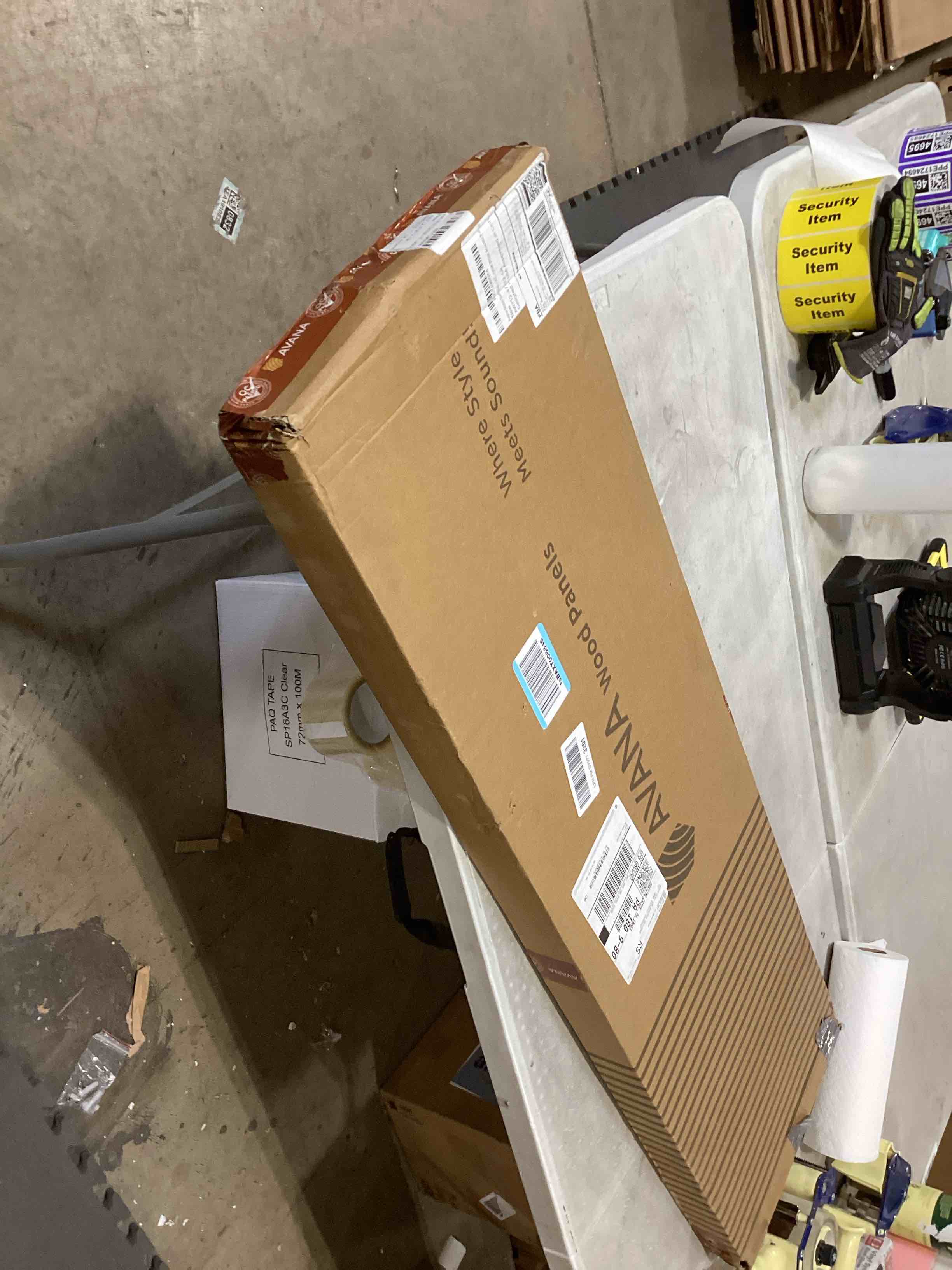 https://s3.amazonaws.com/lotting-images-prod/bidfta/BRN1738706_1747402114334.jpeg