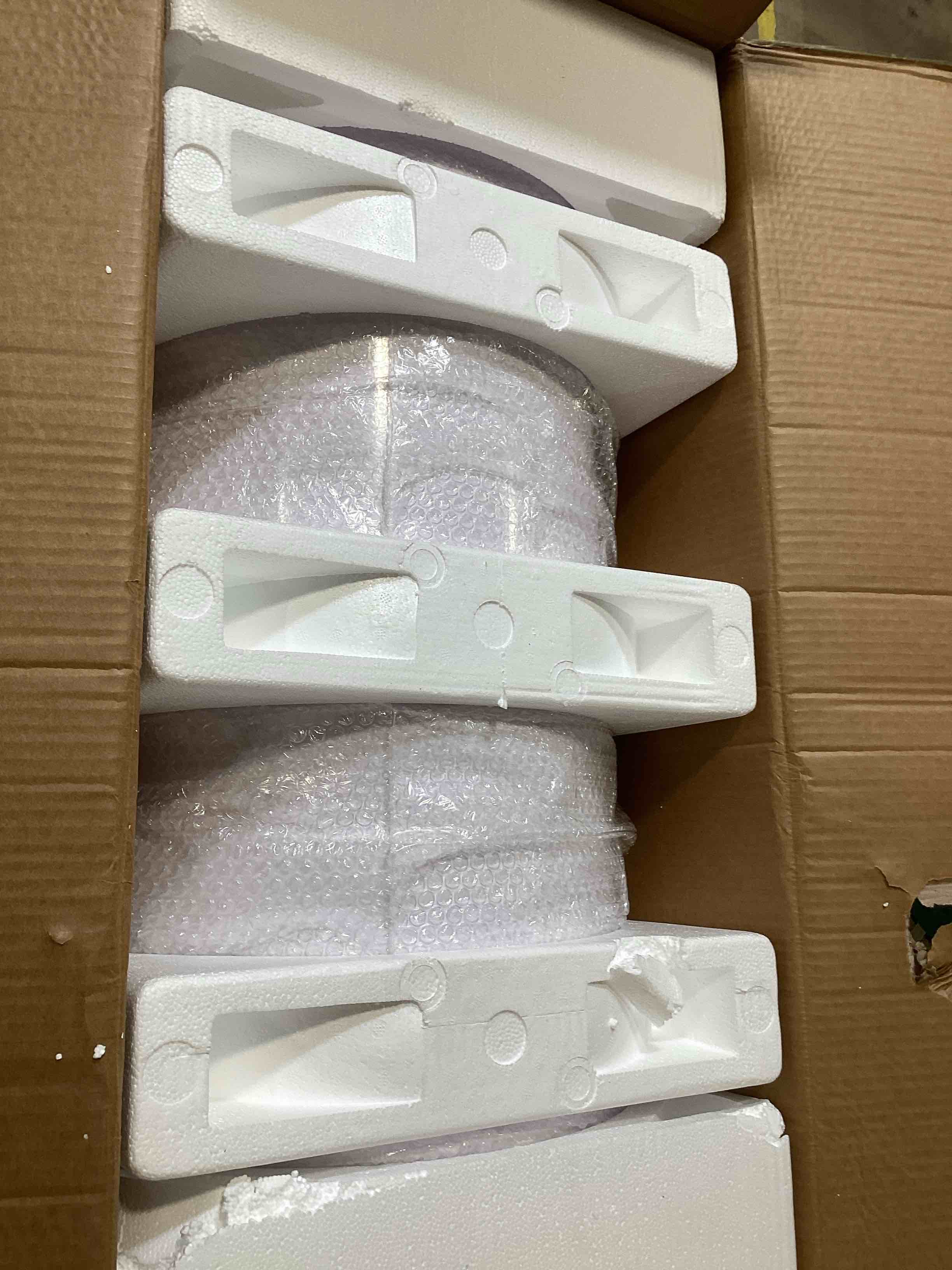 https://s3.amazonaws.com/lotting-images-prod/bidfta/BRN1738771_1747417041422.jpeg