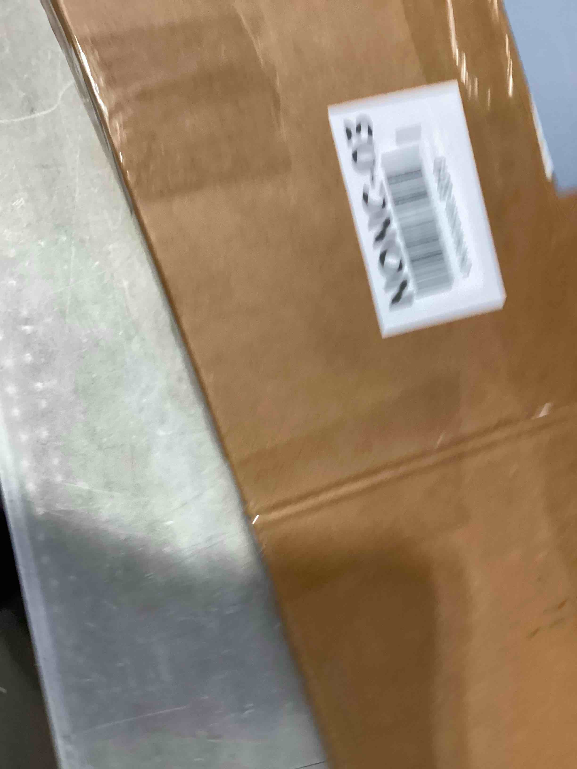 https://s3.amazonaws.com/lotting-images-prod/bidfta/BRN1739812_1748956673102.jpeg