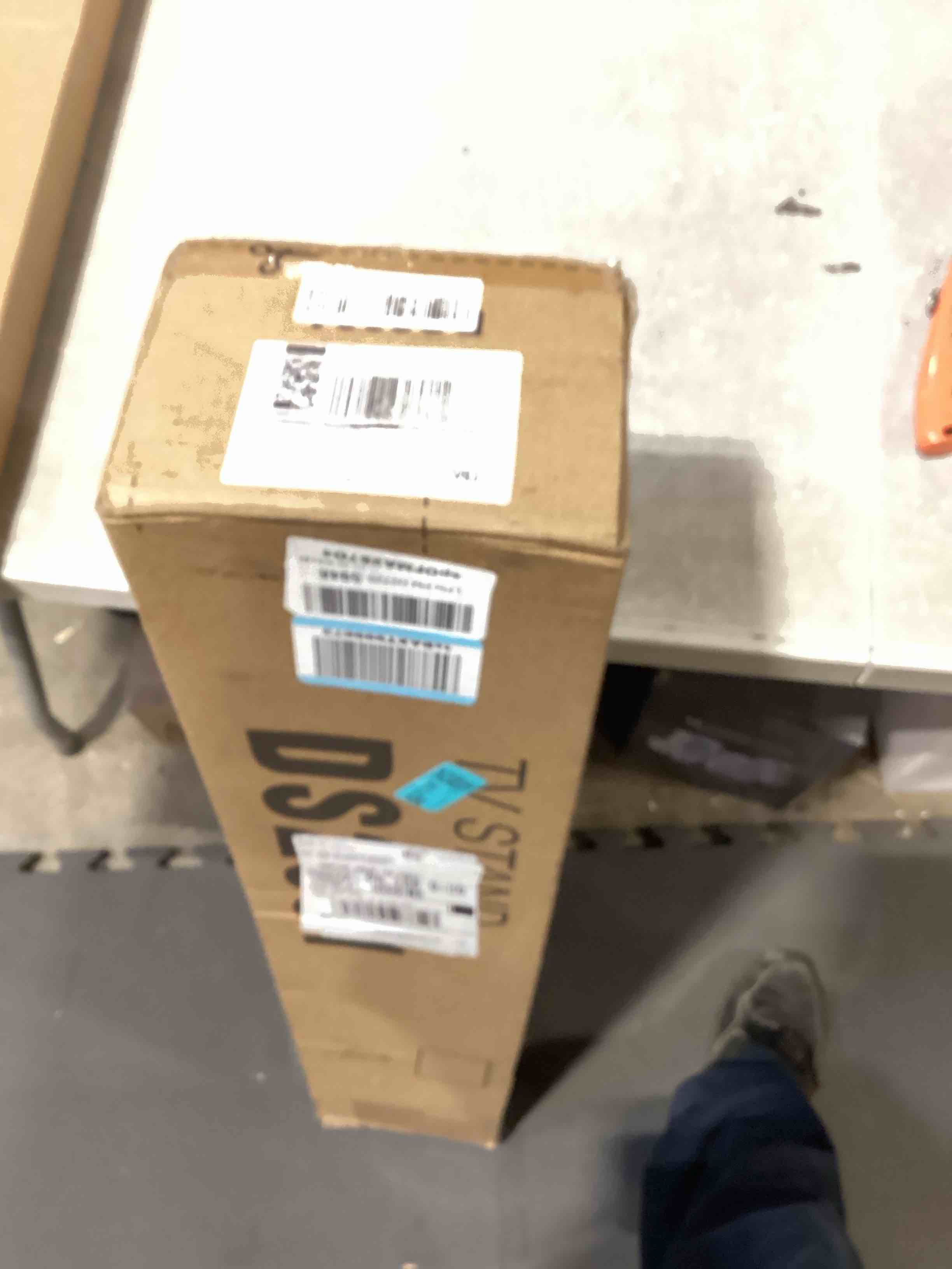 https://s3.amazonaws.com/lotting-images-prod/bidfta/BRN1741213_1749643463039.jpeg