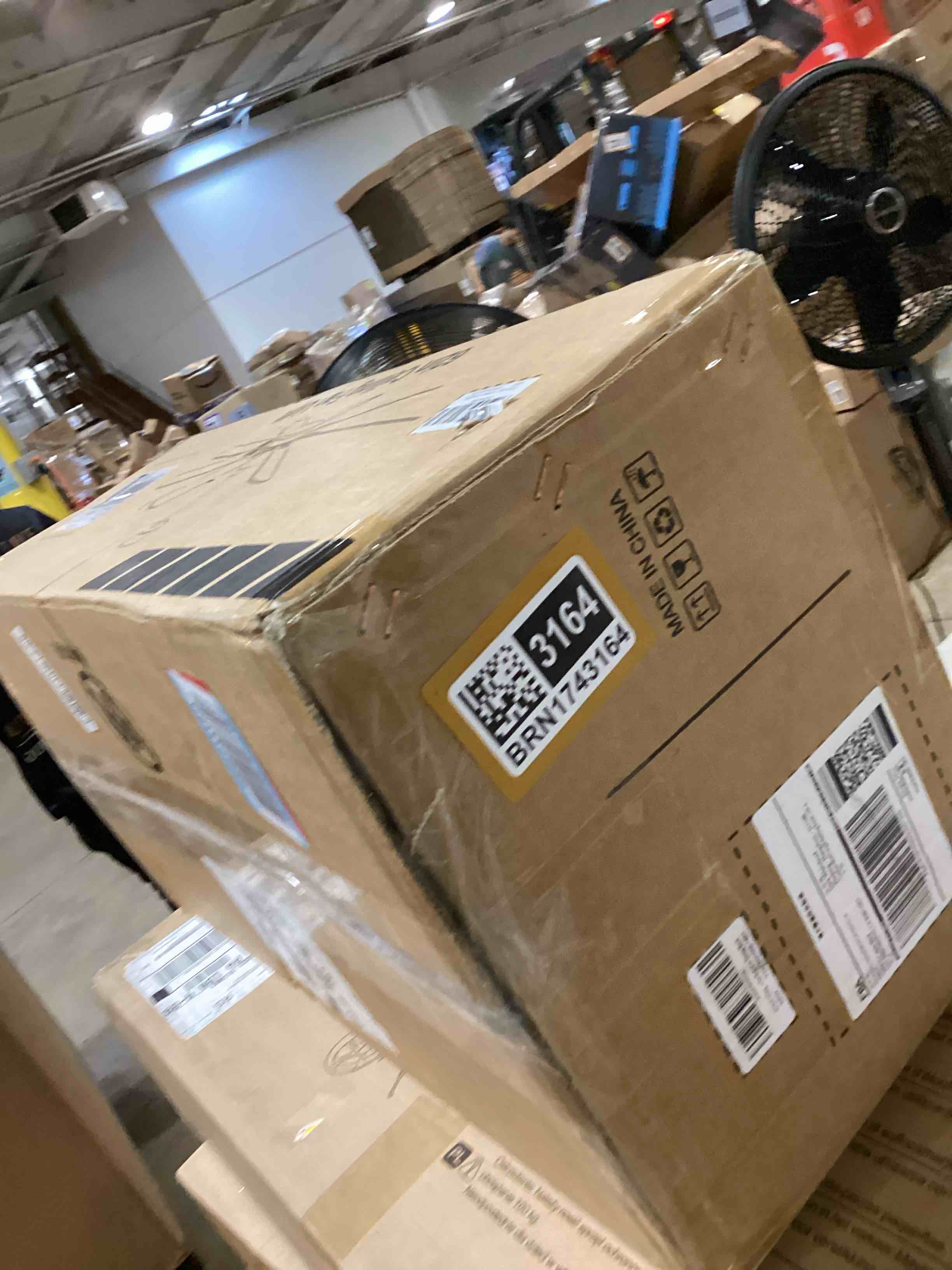 https://s3.amazonaws.com/lotting-images-prod/bidfta/BRN1743164_1750348451963.jpeg