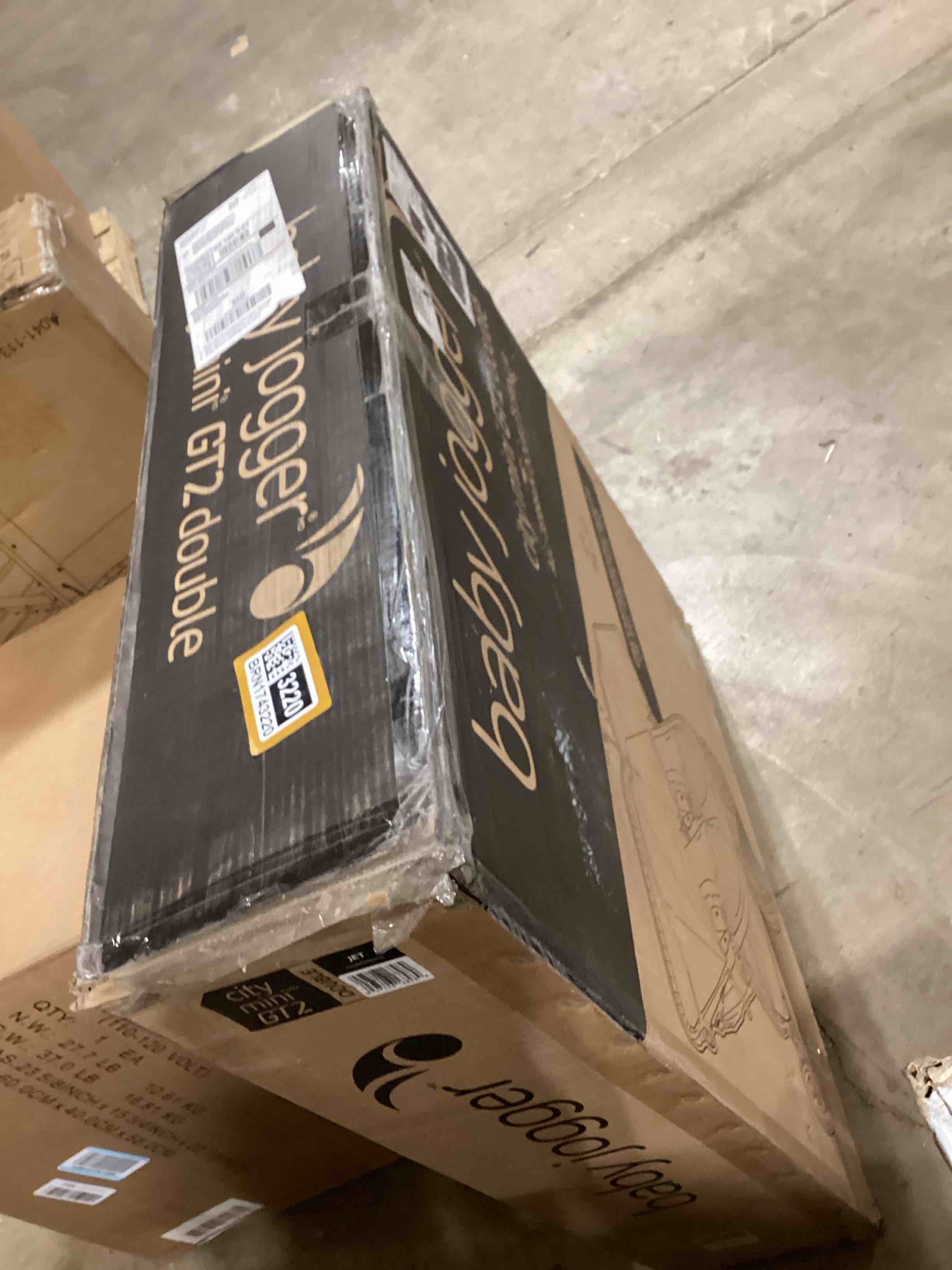 https://s3.amazonaws.com/lotting-images-prod/bidfta/BRN1743220_1750357765514.jpeg
