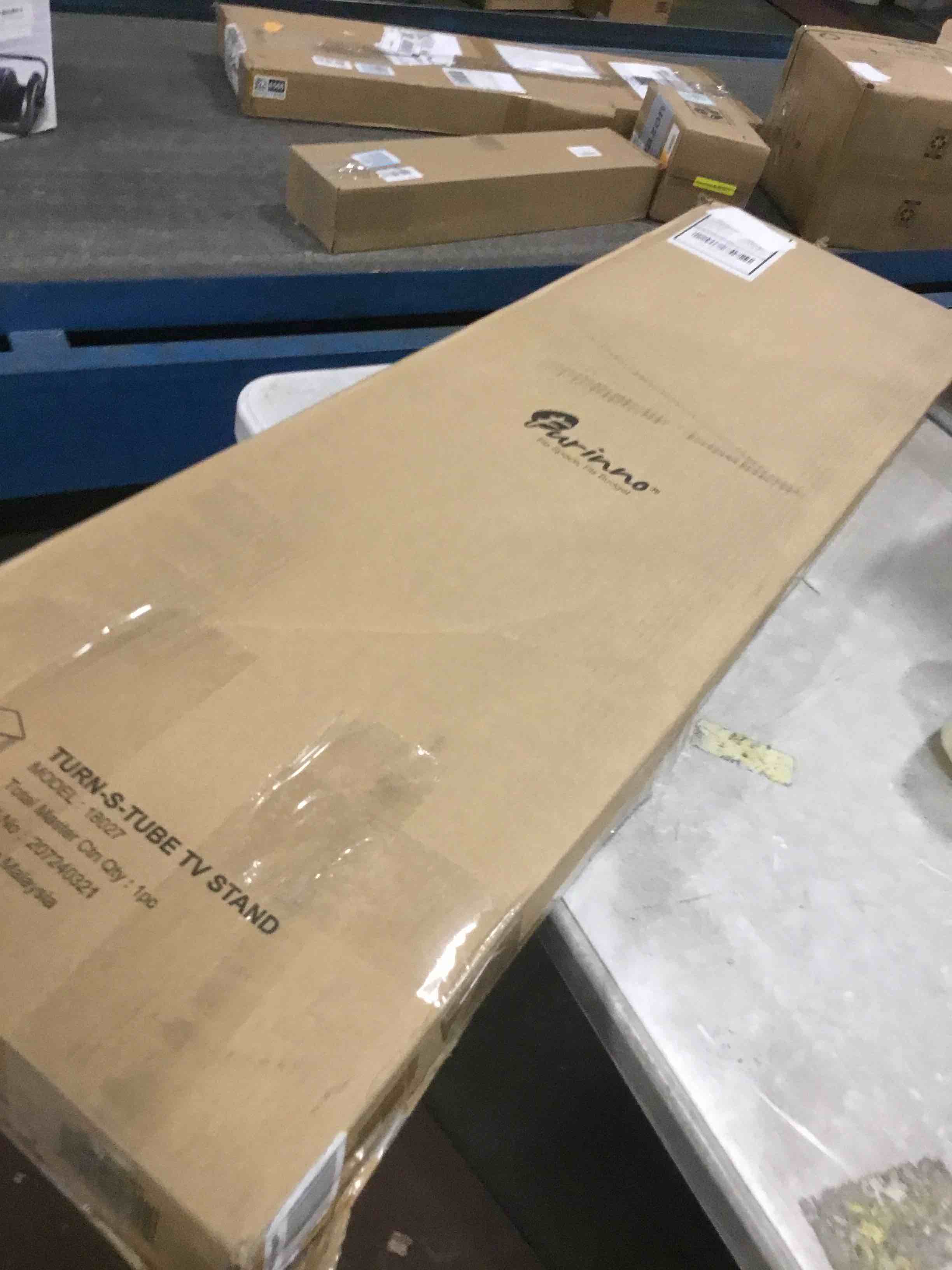 https://s3.amazonaws.com/lotting-images-prod/bidfta/BRN1747366_1736603028296.jpeg