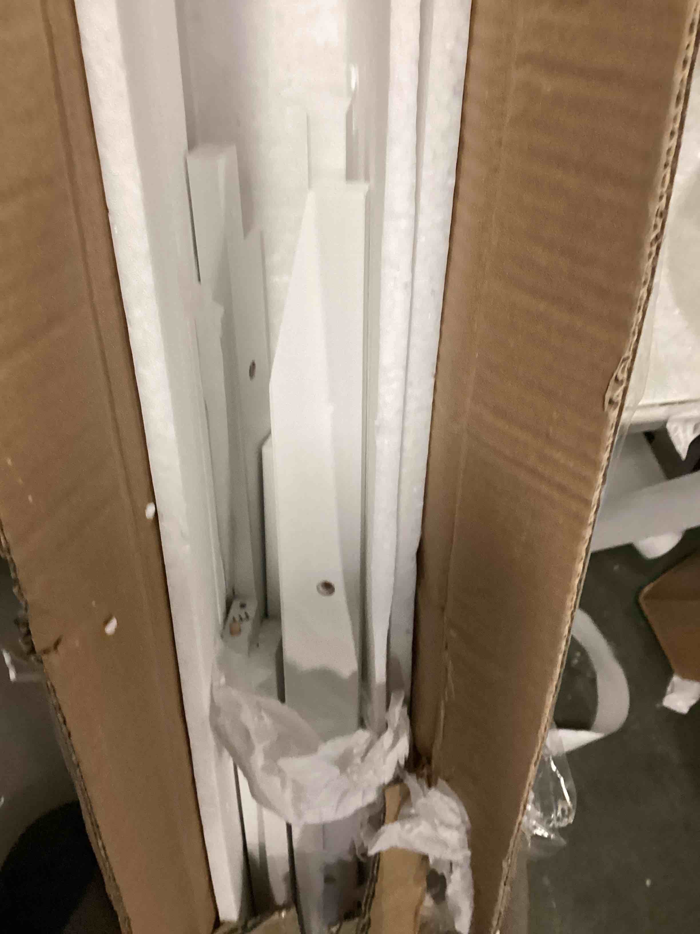 https://s3.amazonaws.com/lotting-images-prod/bidfta/BRN1747868_1736955079201.jpeg