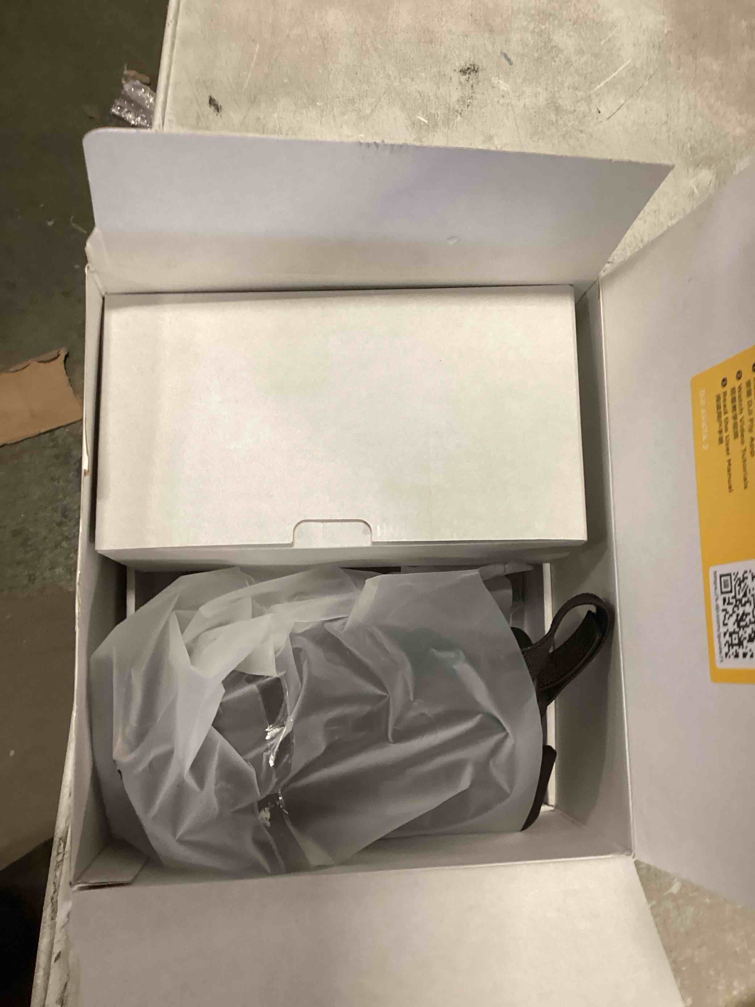 https://s3.amazonaws.com/lotting-images-prod/bidfta/BRN1748050_1736974284756.jpeg