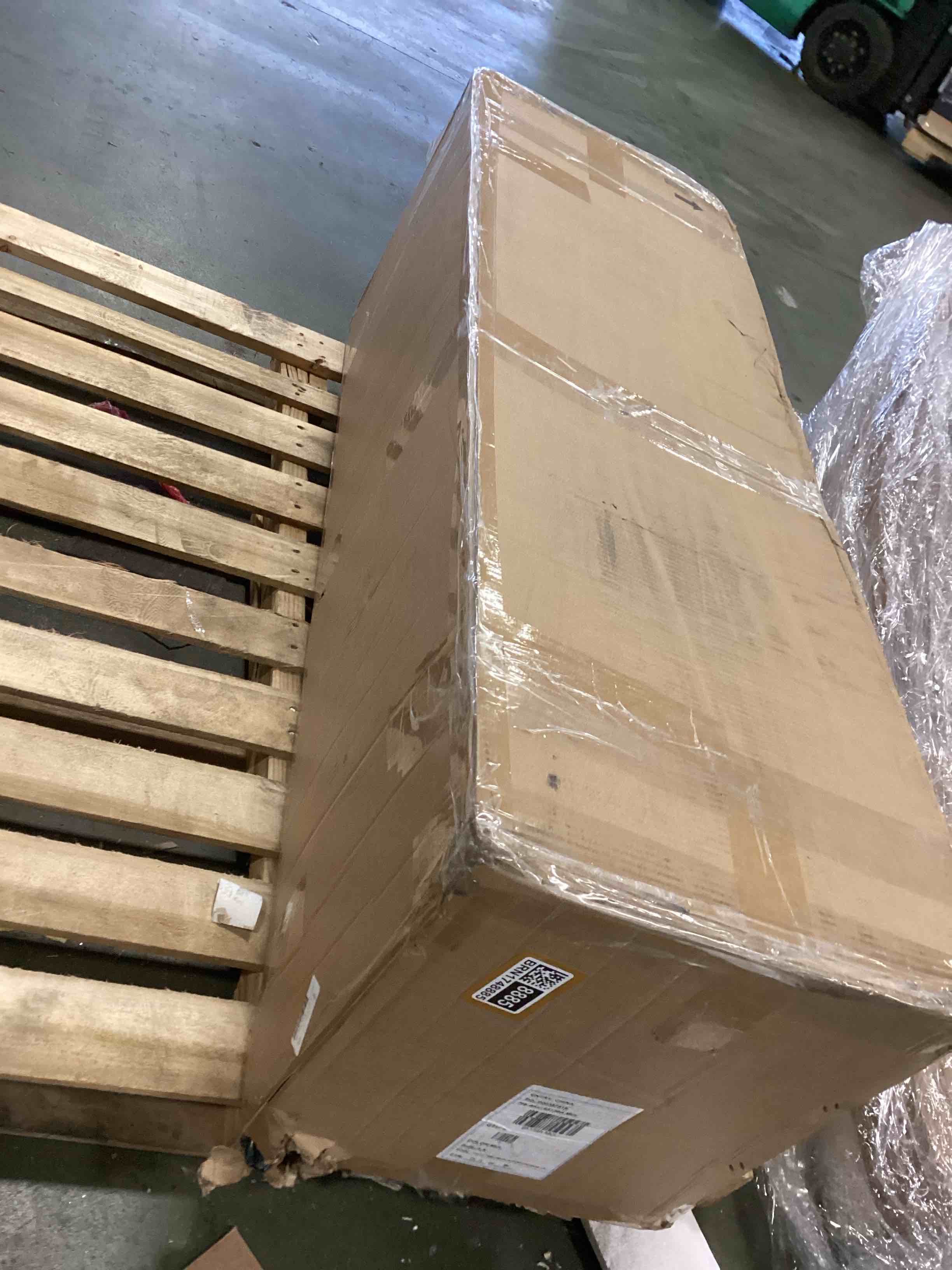 https://s3.amazonaws.com/lotting-images-prod/bidfta/BRN1748885_1737491744518.jpeg