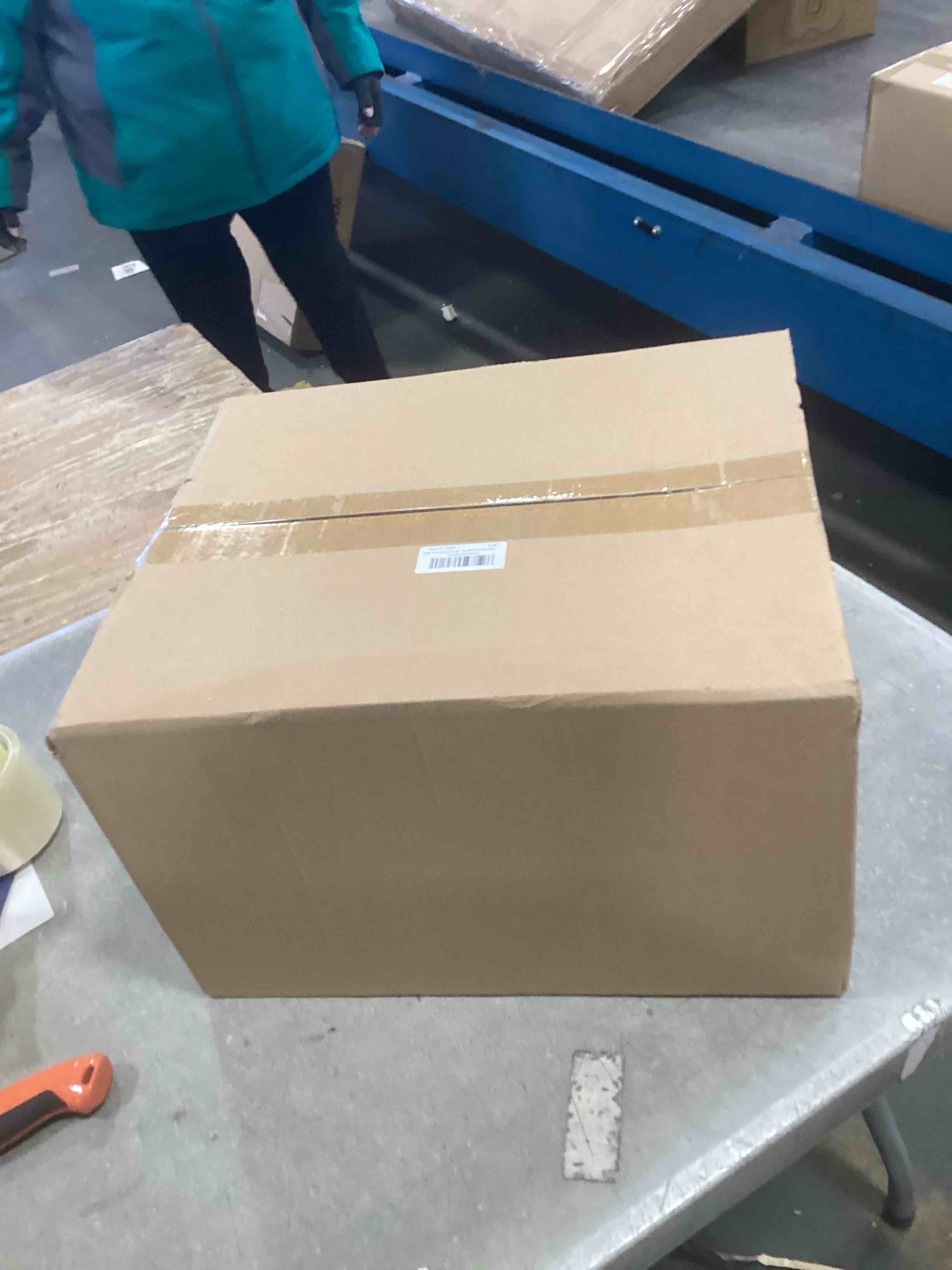 https://s3.amazonaws.com/lotting-images-prod/bidfta/BRN1749617_1738003079830.jpeg