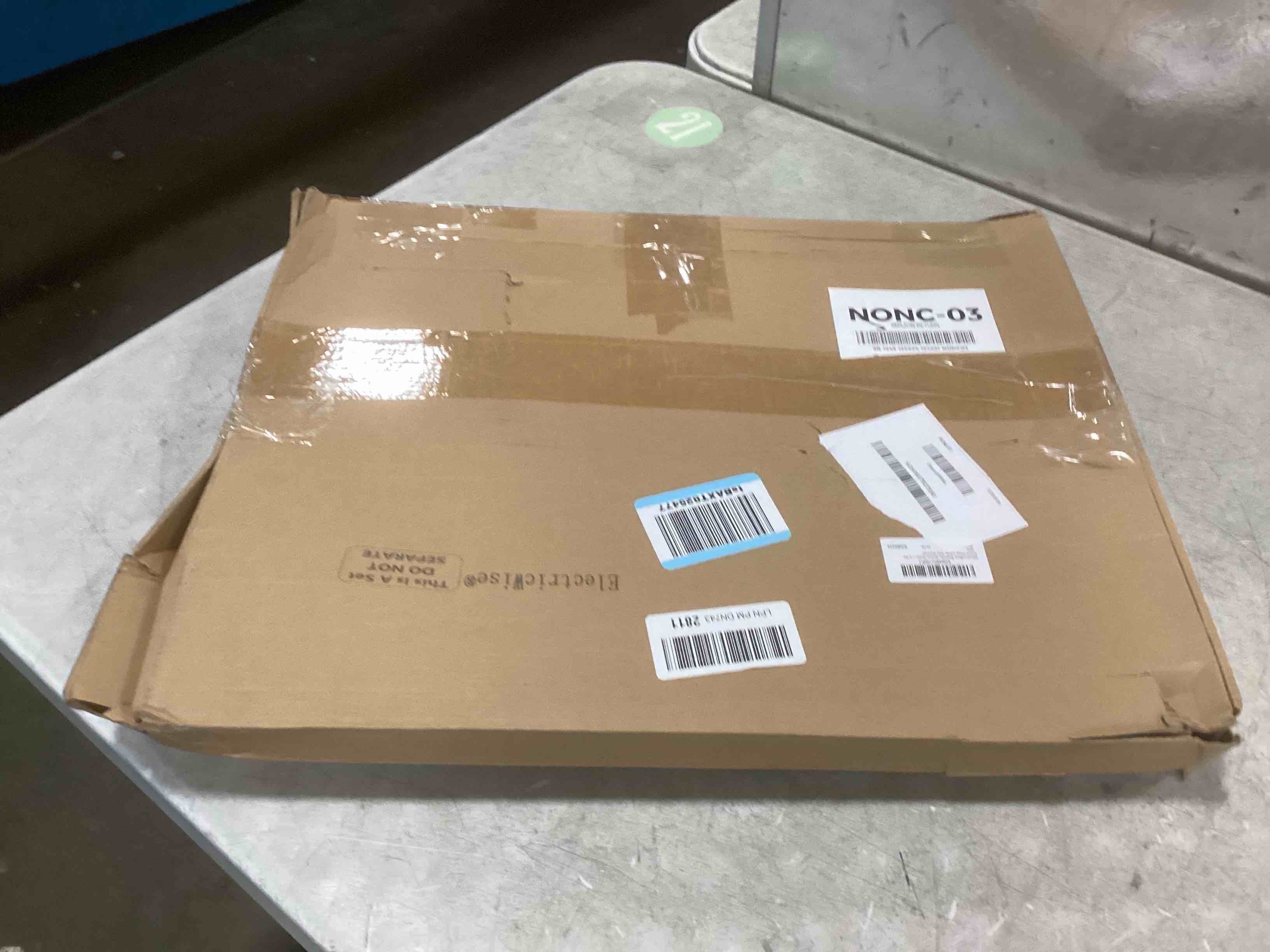 https://s3.amazonaws.com/lotting-images-prod/bidfta/BRN1749982_1738156556733.jpeg