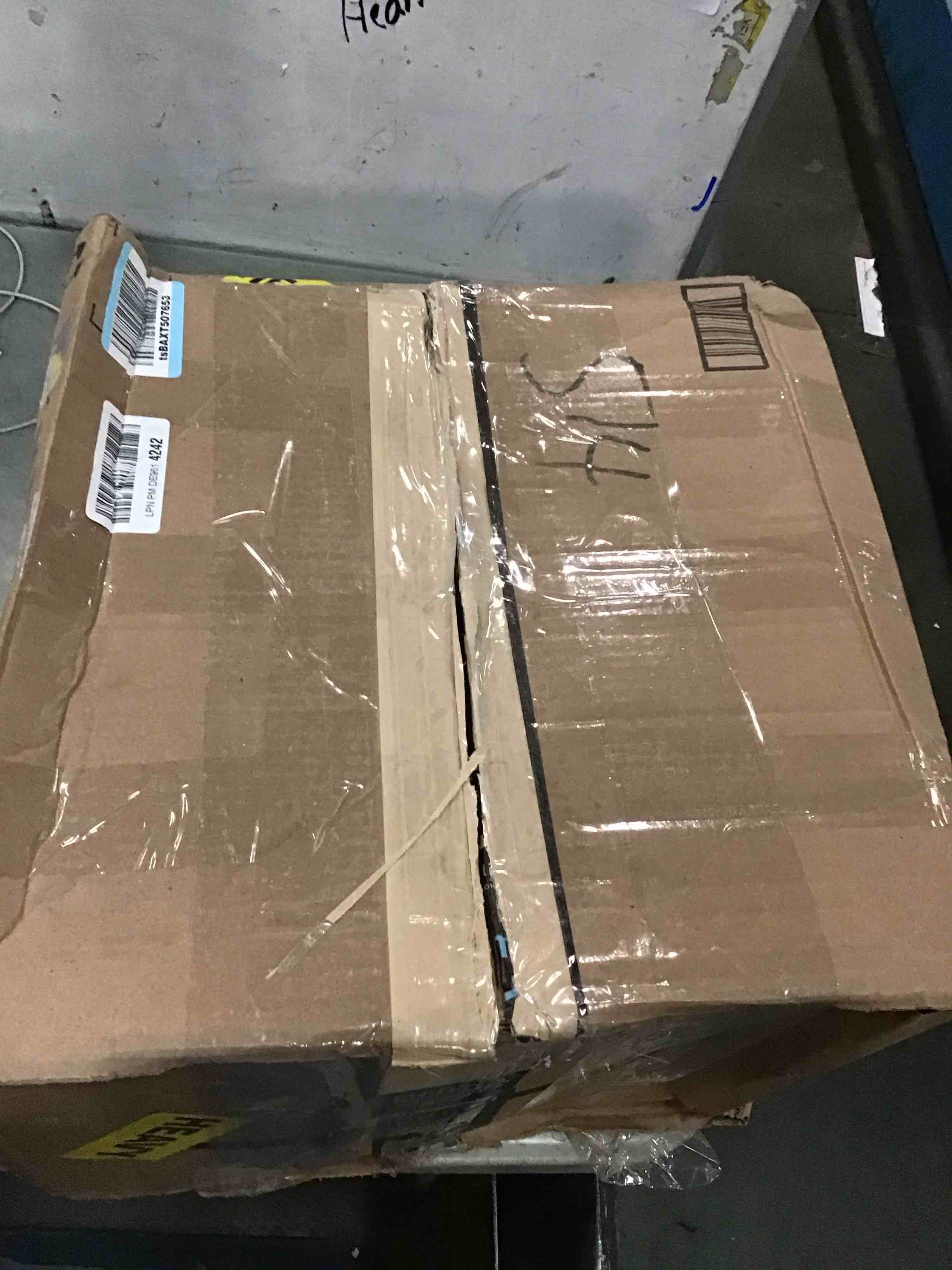 https://s3.amazonaws.com/lotting-images-prod/bidfta/BRN1753494_1736597703070.jpeg