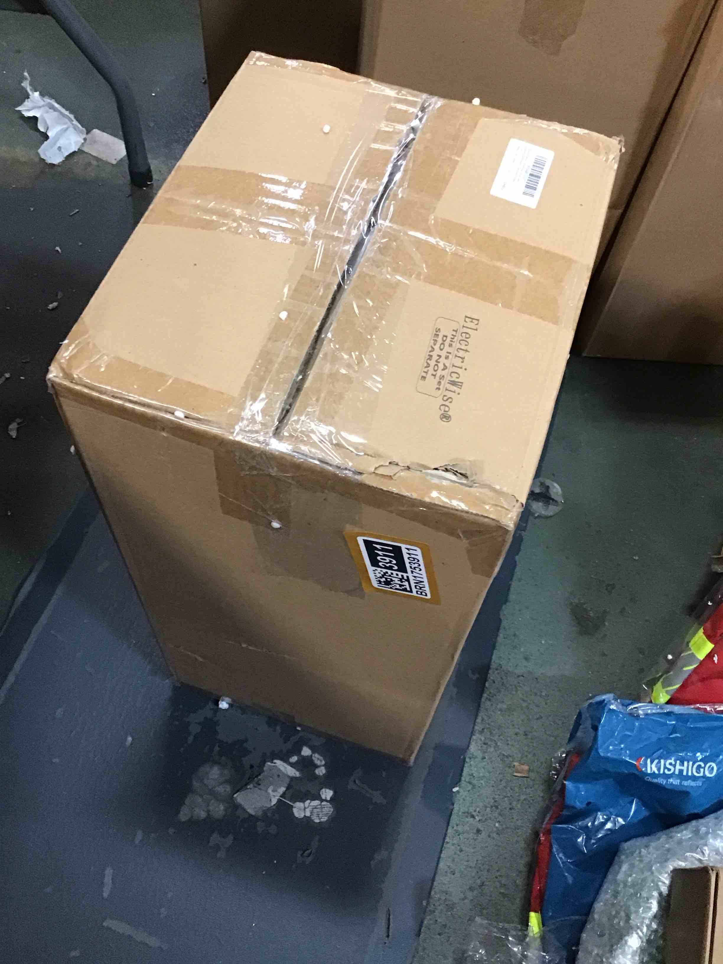 https://s3.amazonaws.com/lotting-images-prod/bidfta/BRN1753911_1737056521814.jpeg