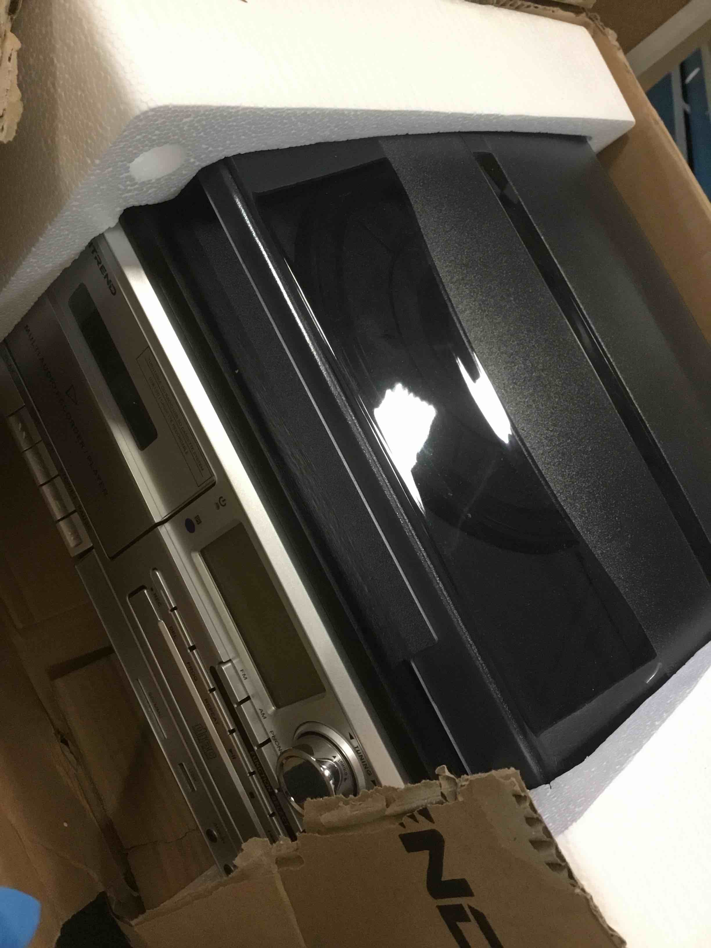 https://s3.amazonaws.com/lotting-images-prod/bidfta/BRN1755016_1738351361333.jpeg