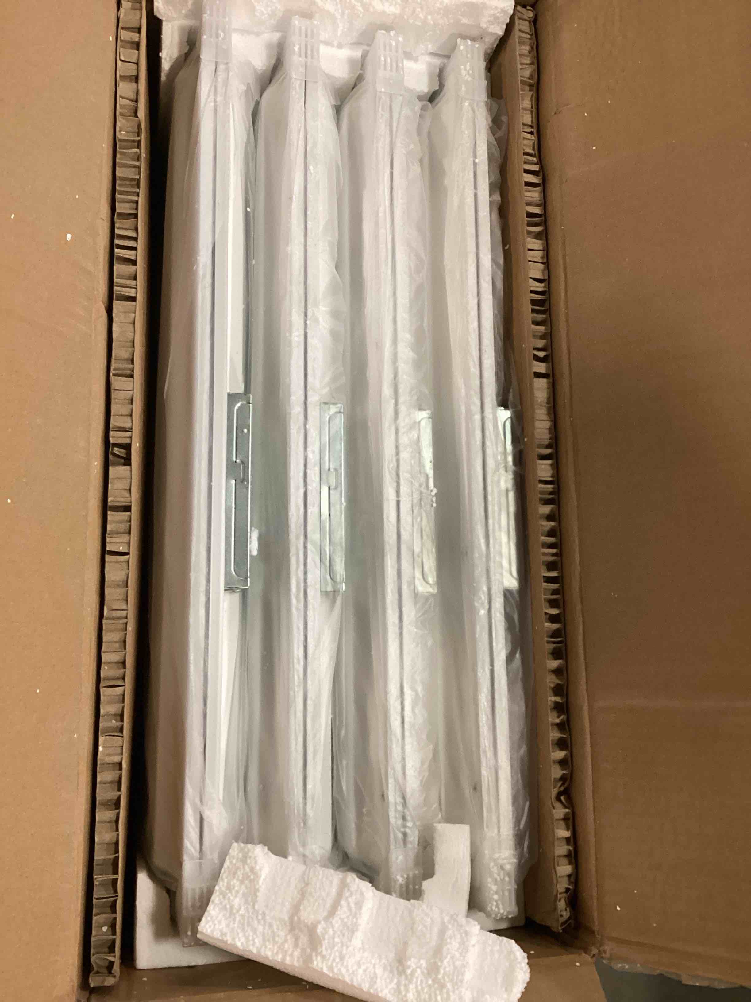https://s3.amazonaws.com/lotting-images-prod/bidfta/BRN1758475_1737636635220.jpeg
