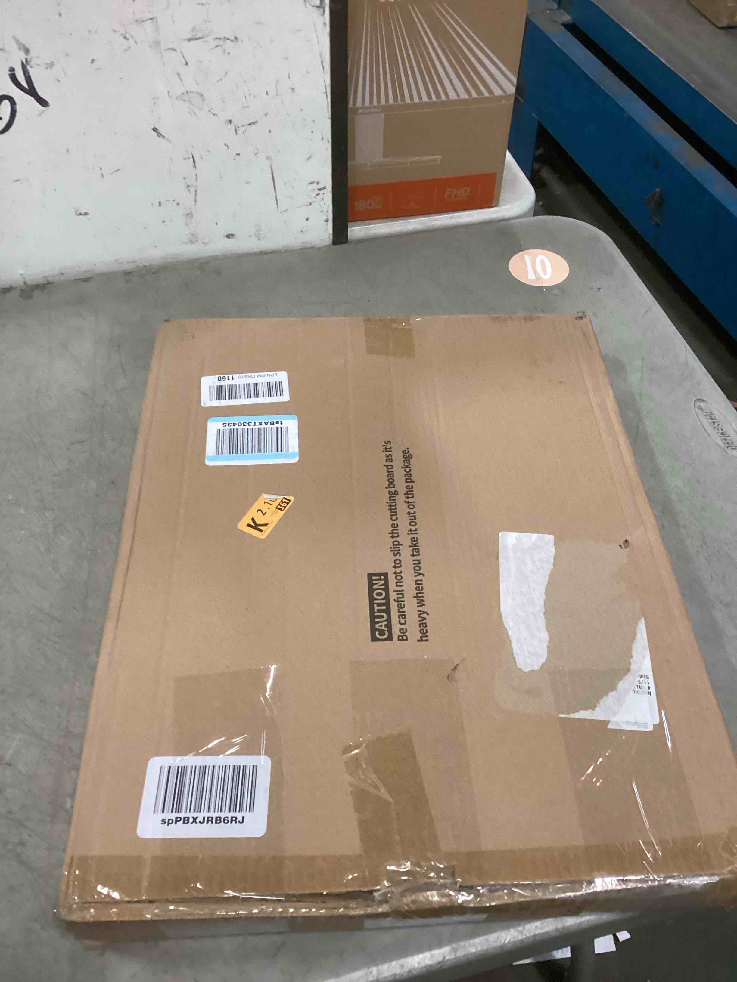 https://s3.amazonaws.com/lotting-images-prod/bidfta/BRN1759532_1736605324429.jpeg