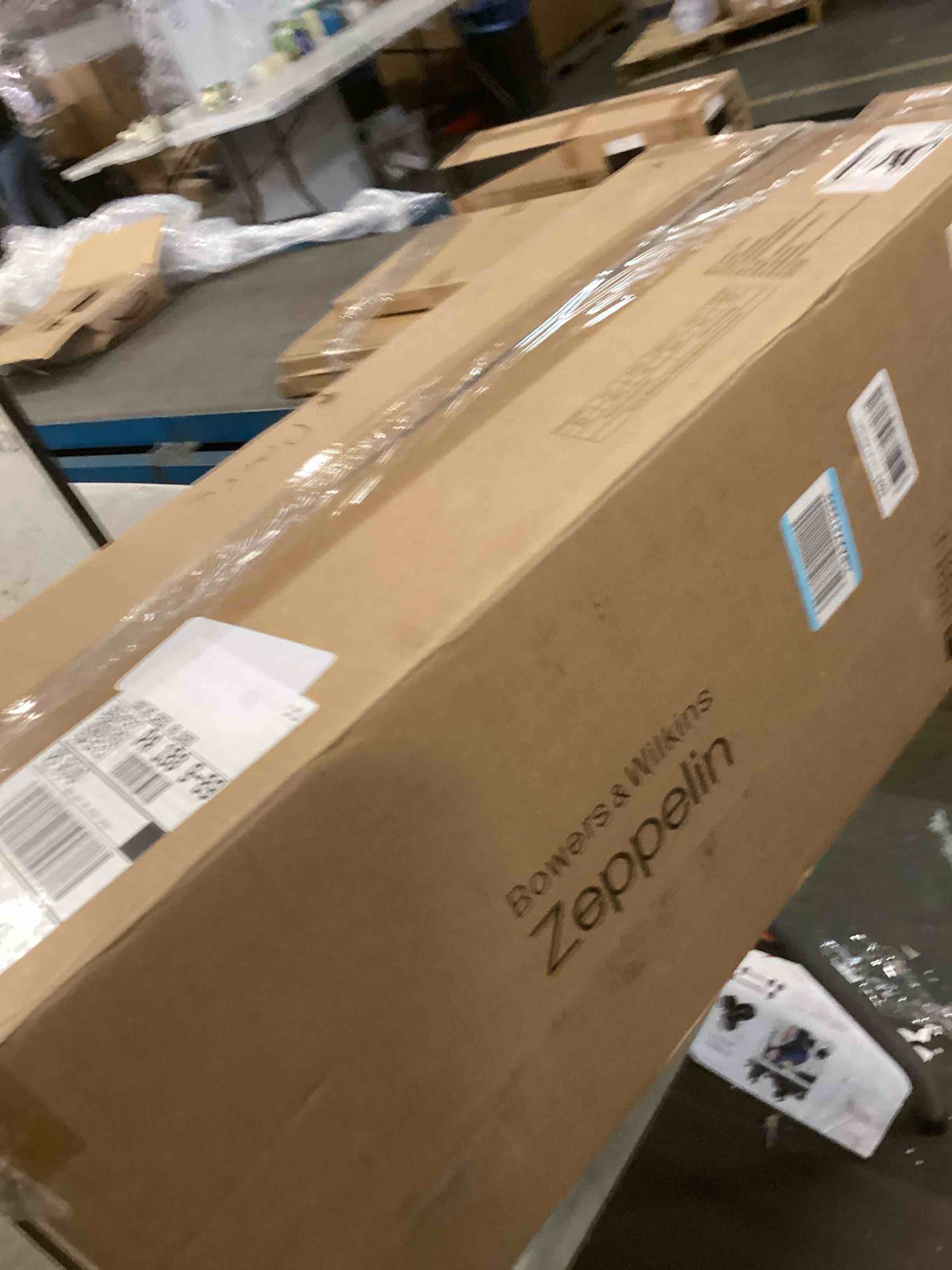 https://s3.amazonaws.com/lotting-images-prod/bidfta/BRN1759613_1736613742521.jpeg