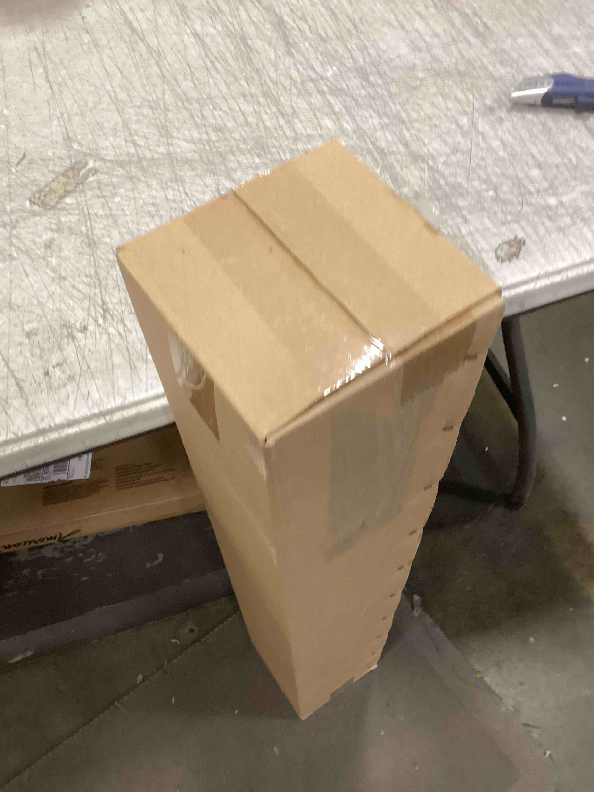 https://s3.amazonaws.com/lotting-images-prod/bidfta/BRN1761302_1737736463446.jpeg