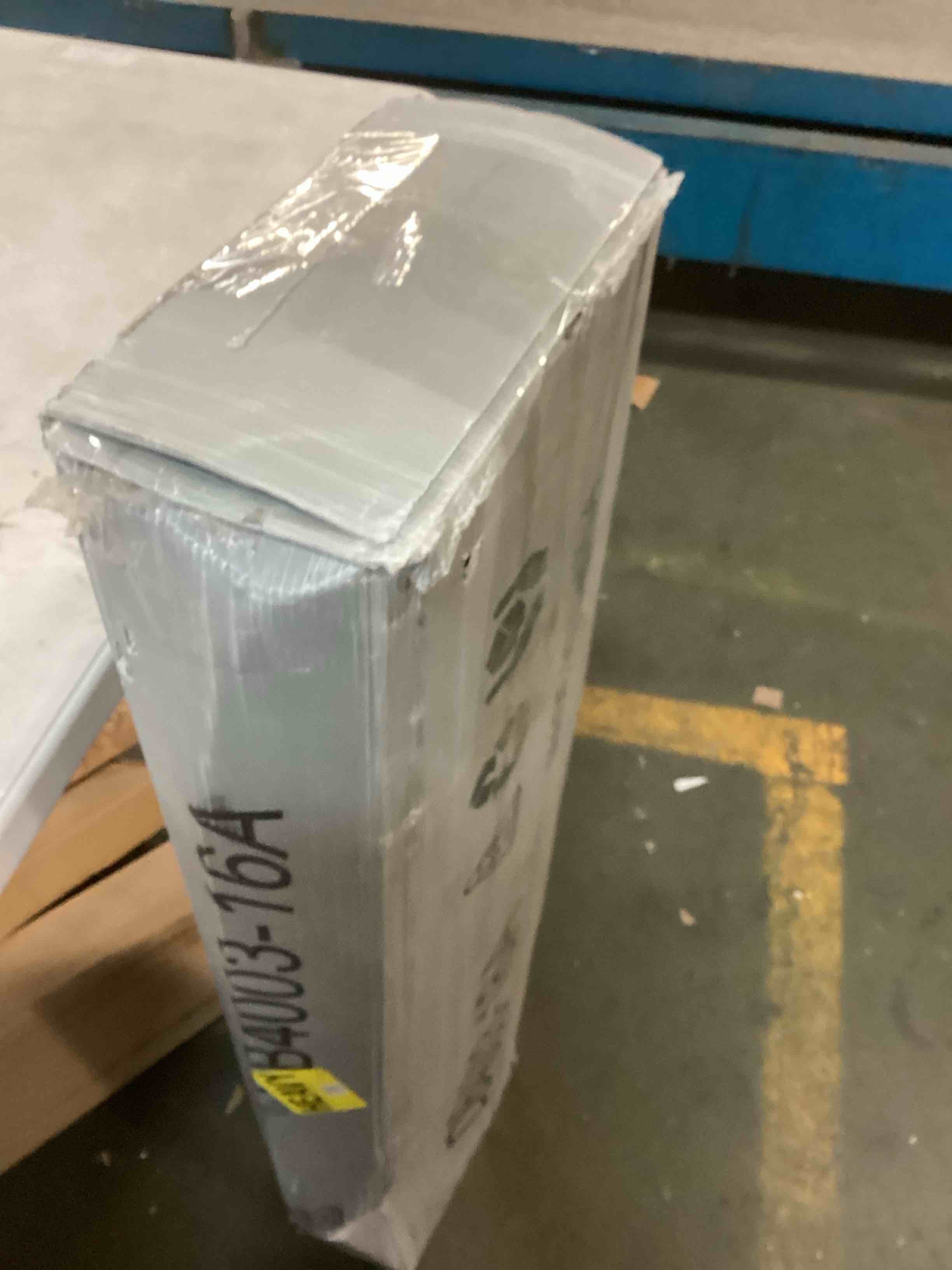 https://s3.amazonaws.com/lotting-images-prod/bidfta/BRN1761836_1738085873122.jpeg