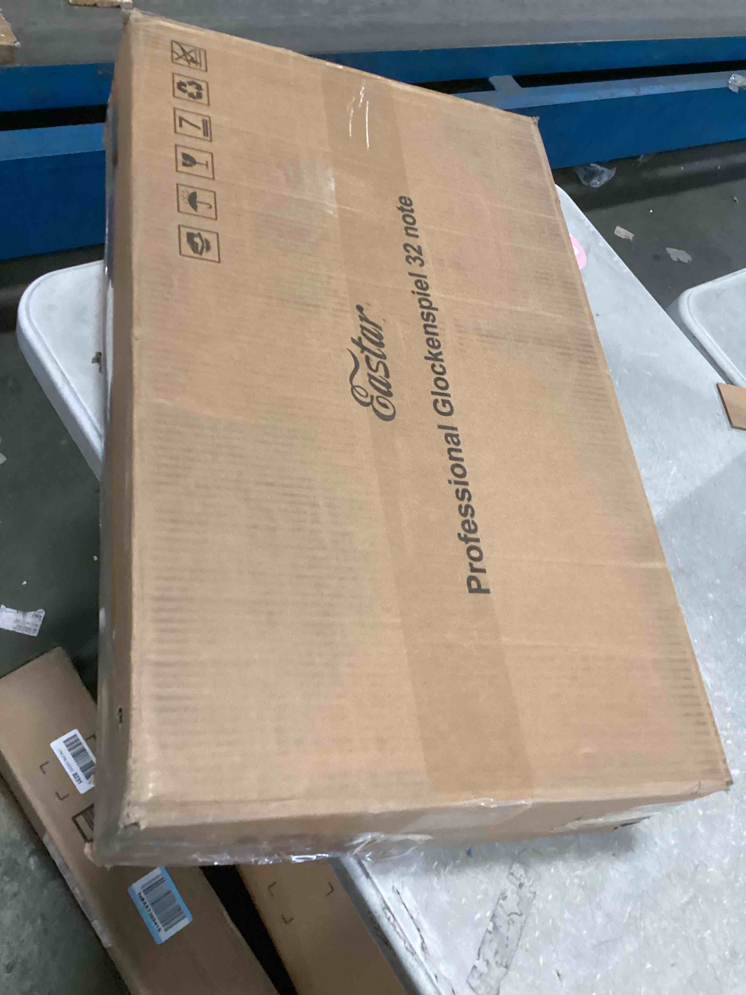 https://s3.amazonaws.com/lotting-images-prod/bidfta/BRN1762909_1737478600664.jpeg