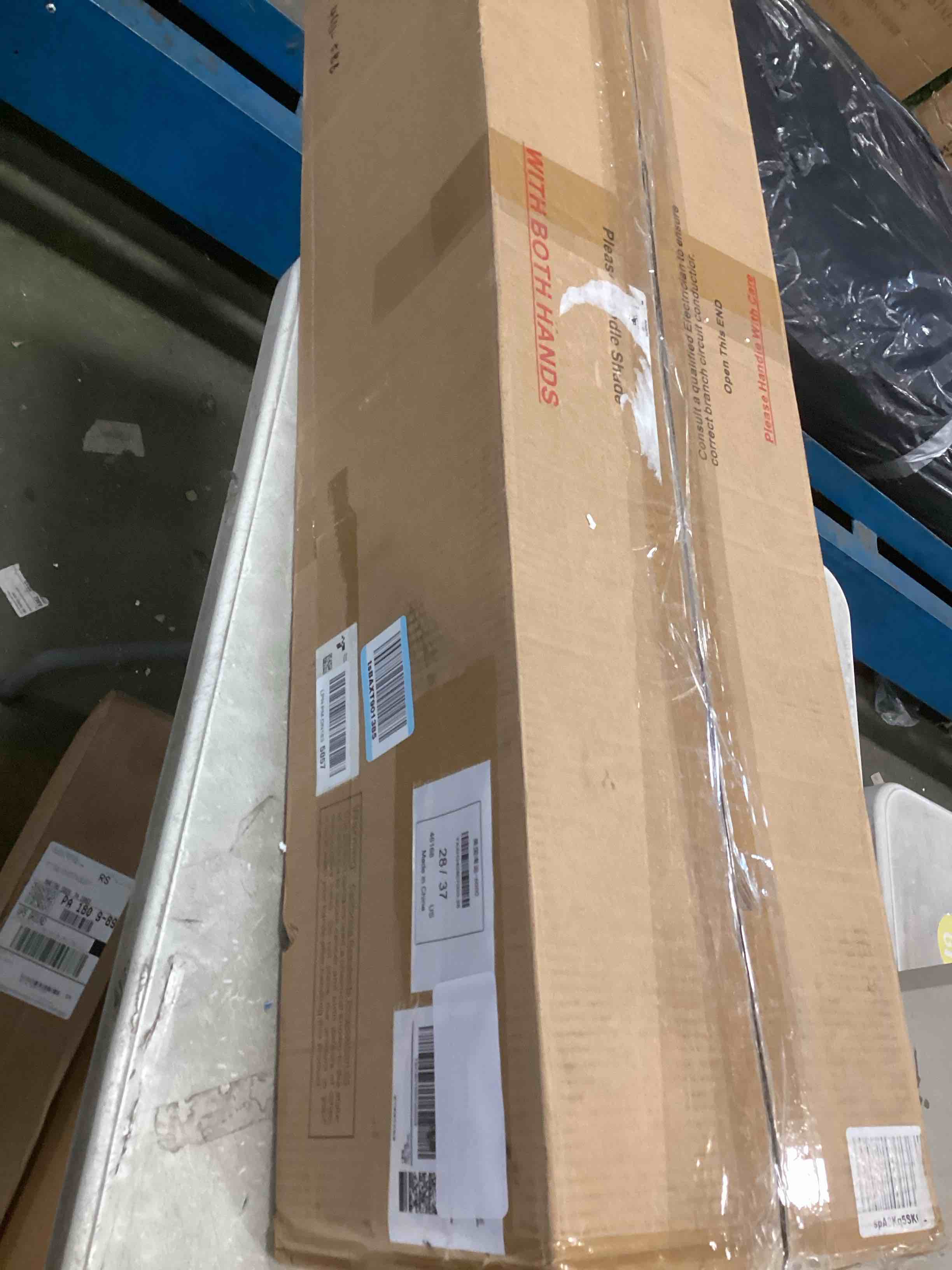https://s3.amazonaws.com/lotting-images-prod/bidfta/BRN1762912_1737479195534.jpeg