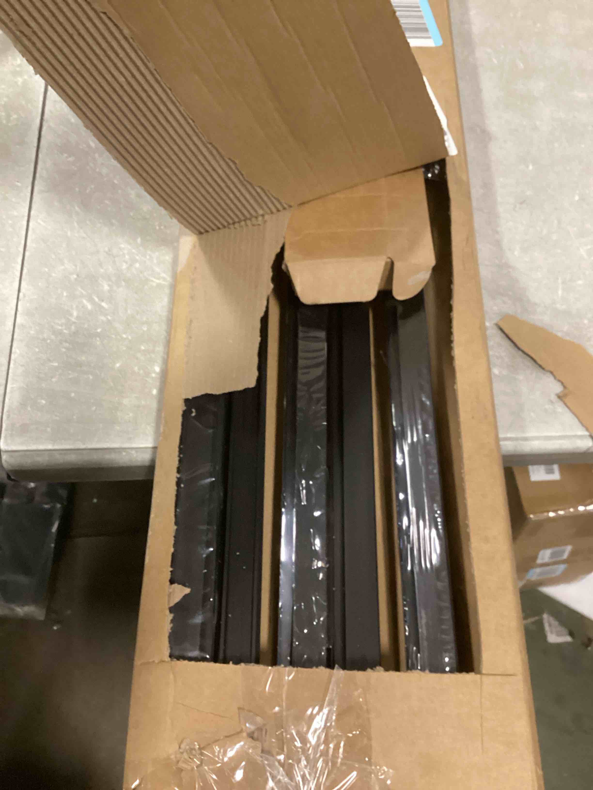 https://s3.amazonaws.com/lotting-images-prod/bidfta/BRN1763255_1737575653487.jpeg