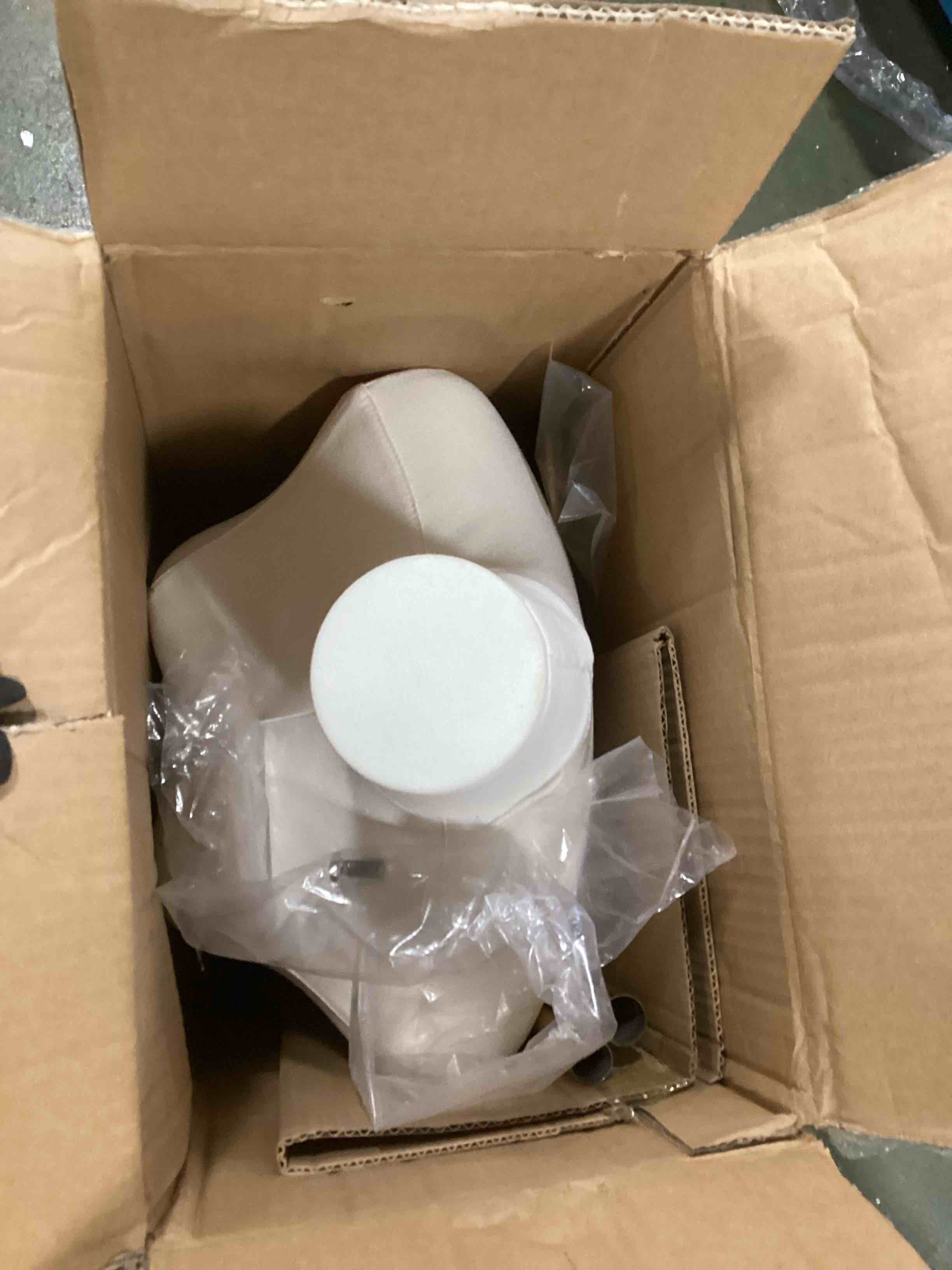 https://s3.amazonaws.com/lotting-images-prod/bidfta/BRN1763433_1737652482029.jpeg