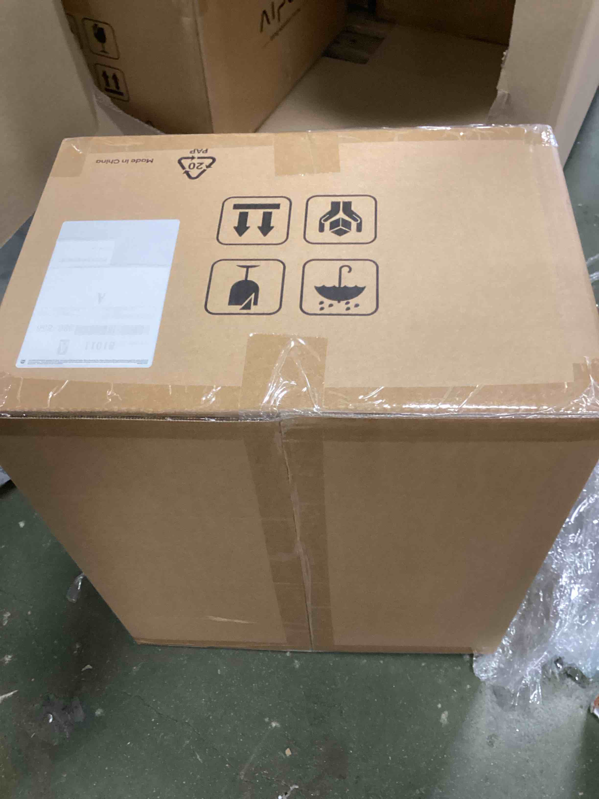 https://s3.amazonaws.com/lotting-images-prod/bidfta/BRN1763456_1737656842109.jpeg