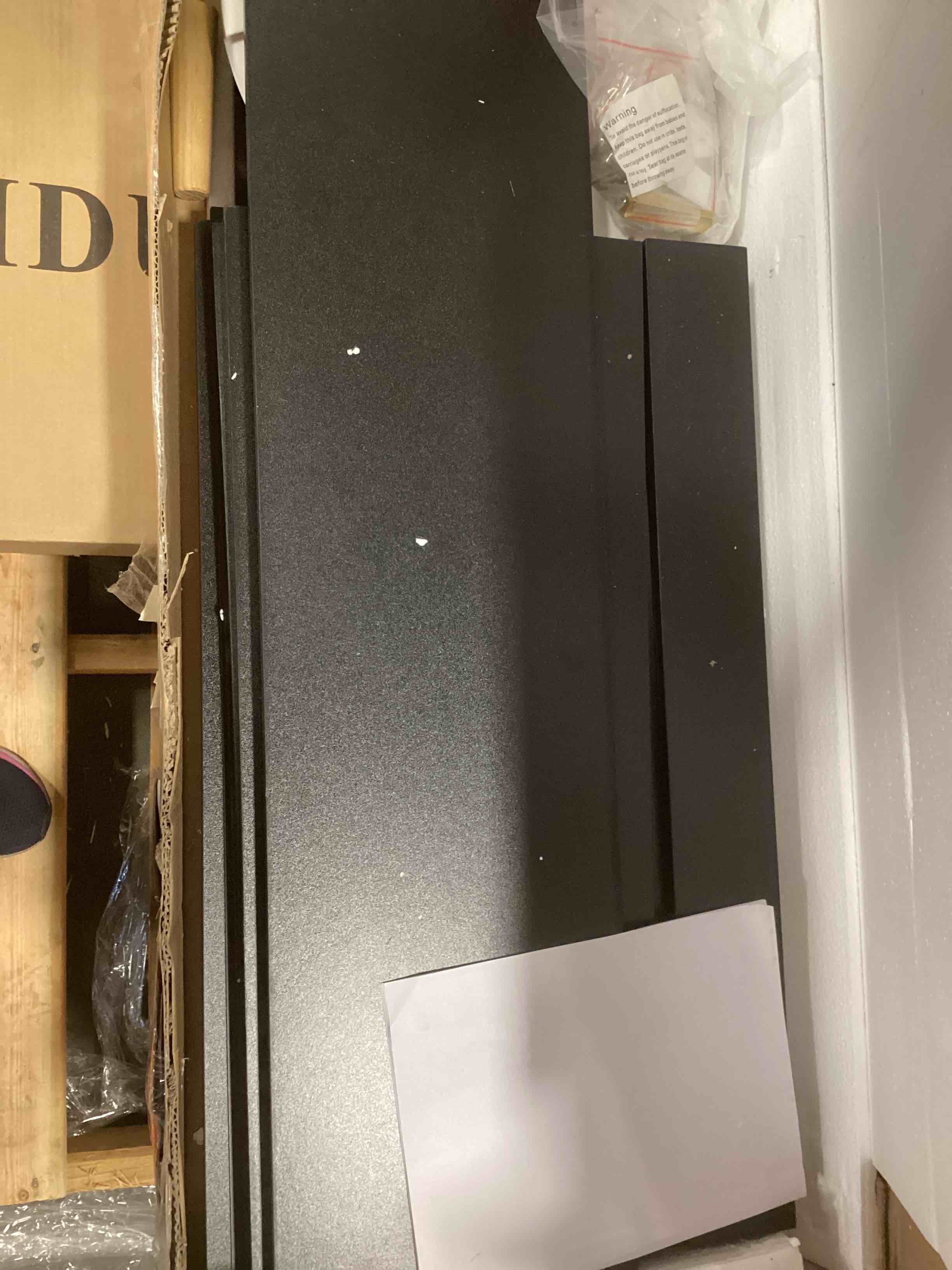 https://s3.amazonaws.com/lotting-images-prod/bidfta/BRN1764092_1738072324248.jpeg