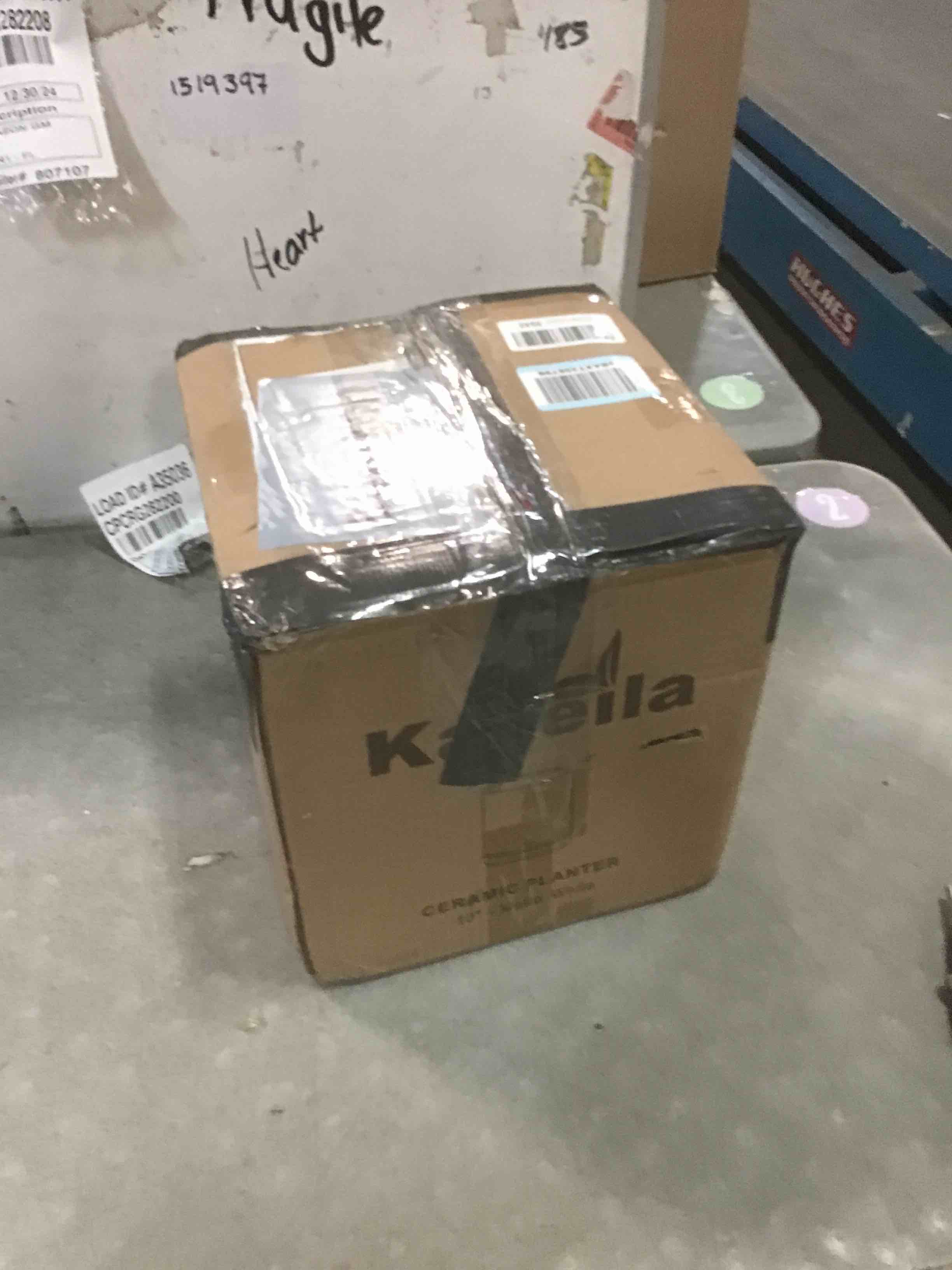 https://s3.amazonaws.com/lotting-images-prod/bidfta/BRN1766978_1735912708632.jpeg