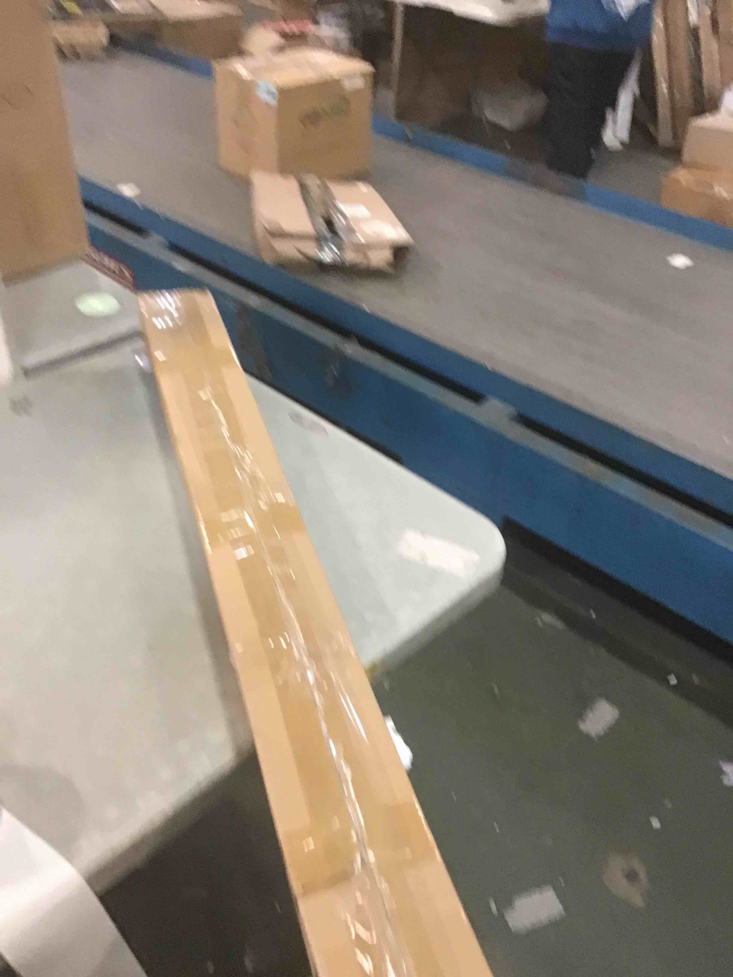https://s3.amazonaws.com/lotting-images-prod/bidfta/BRN1767065_1735923970047.jpeg