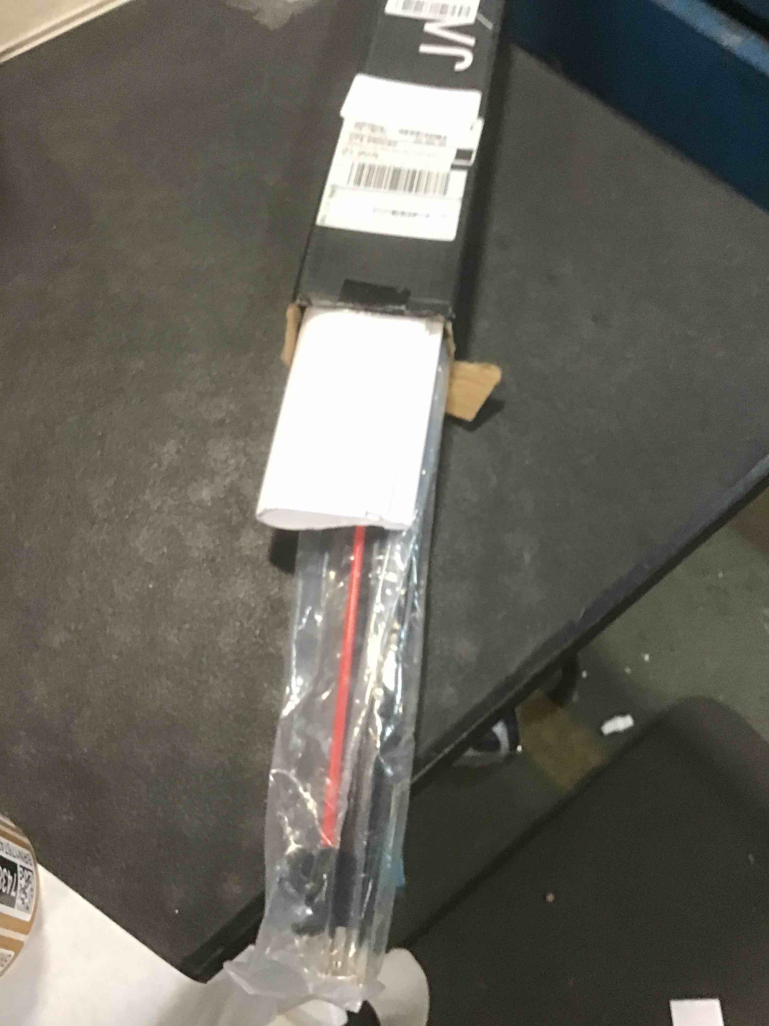 https://s3.amazonaws.com/lotting-images-prod/bidfta/BRN1767436_1736346274363.jpeg