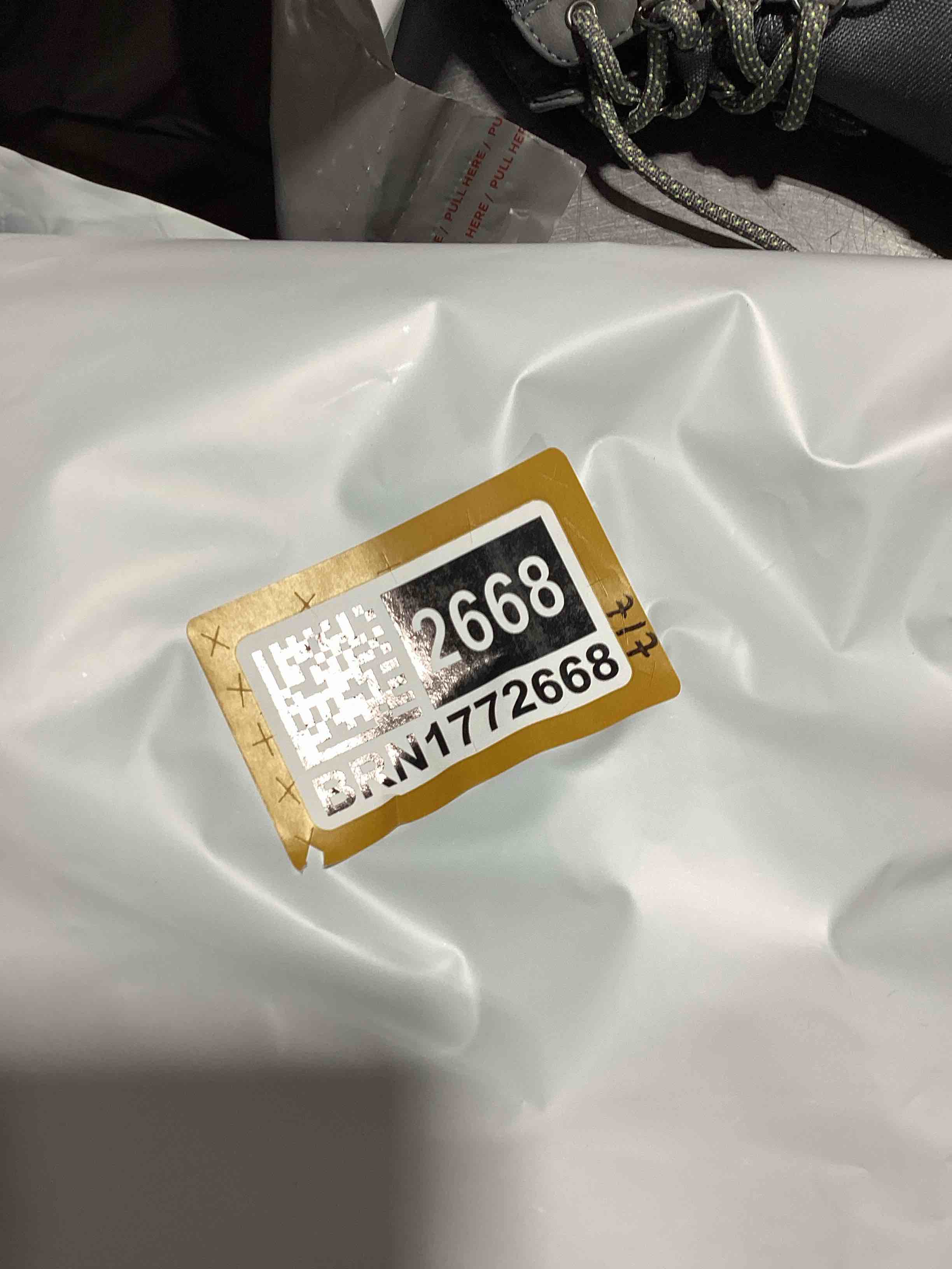 https://s3.amazonaws.com/lotting-images-prod/bidfta/BRN1772668_1745874591672.jpeg