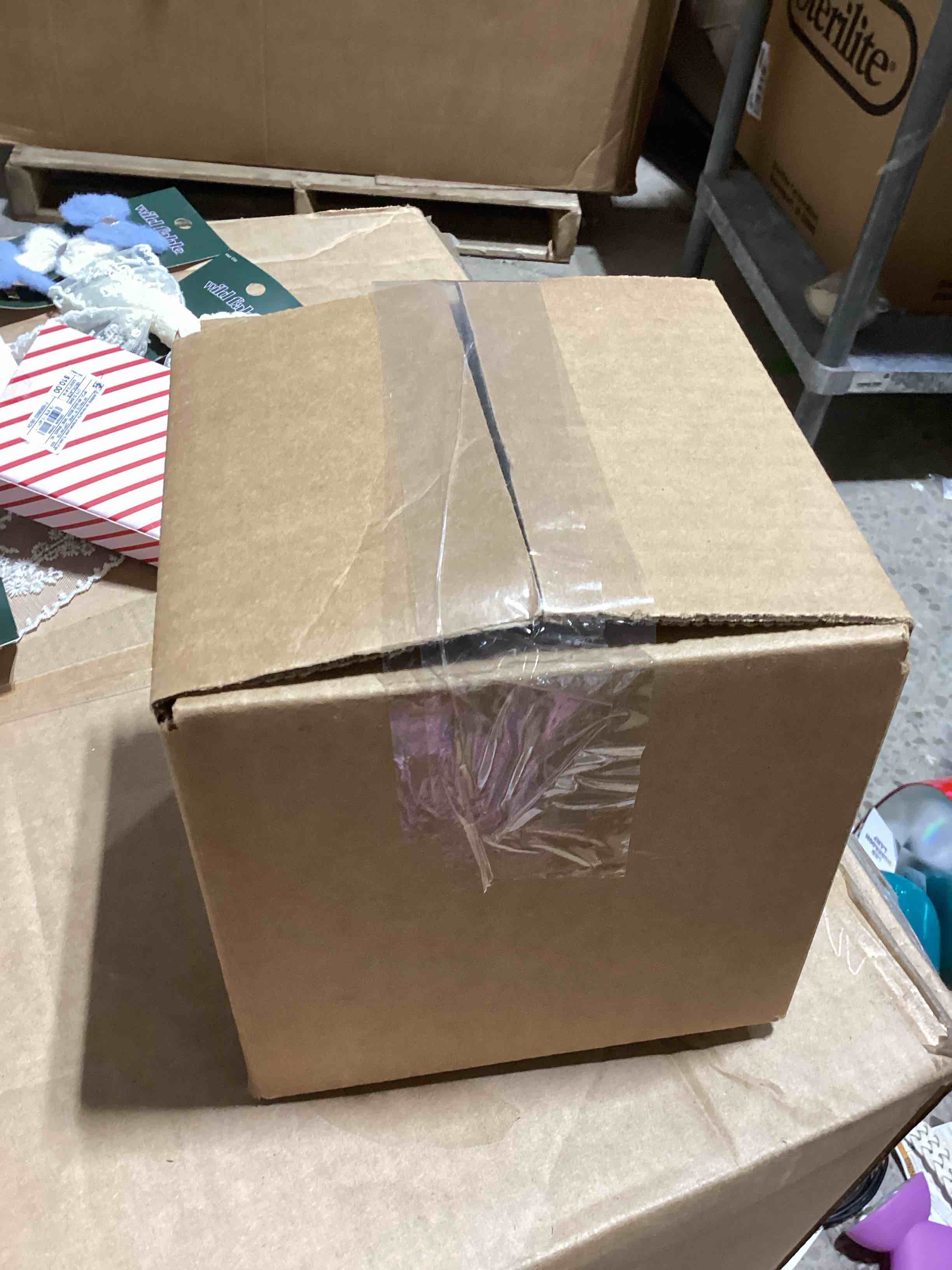 https://s3.amazonaws.com/lotting-images-prod/bidfta/BRN1774244_1750866956905.jpeg