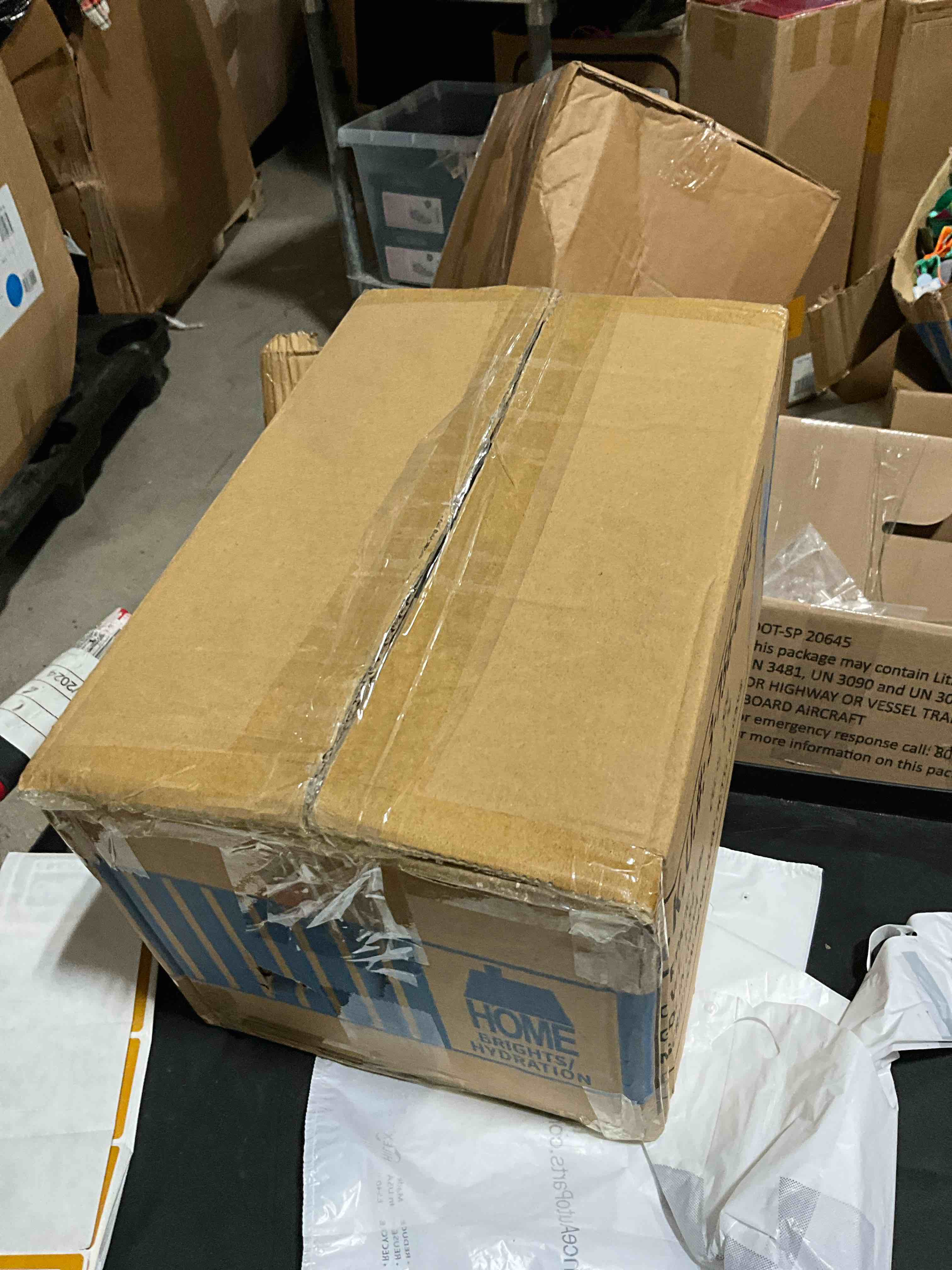 https://s3.amazonaws.com/lotting-images-prod/bidfta/BRN1775351_1752589857046.jpeg