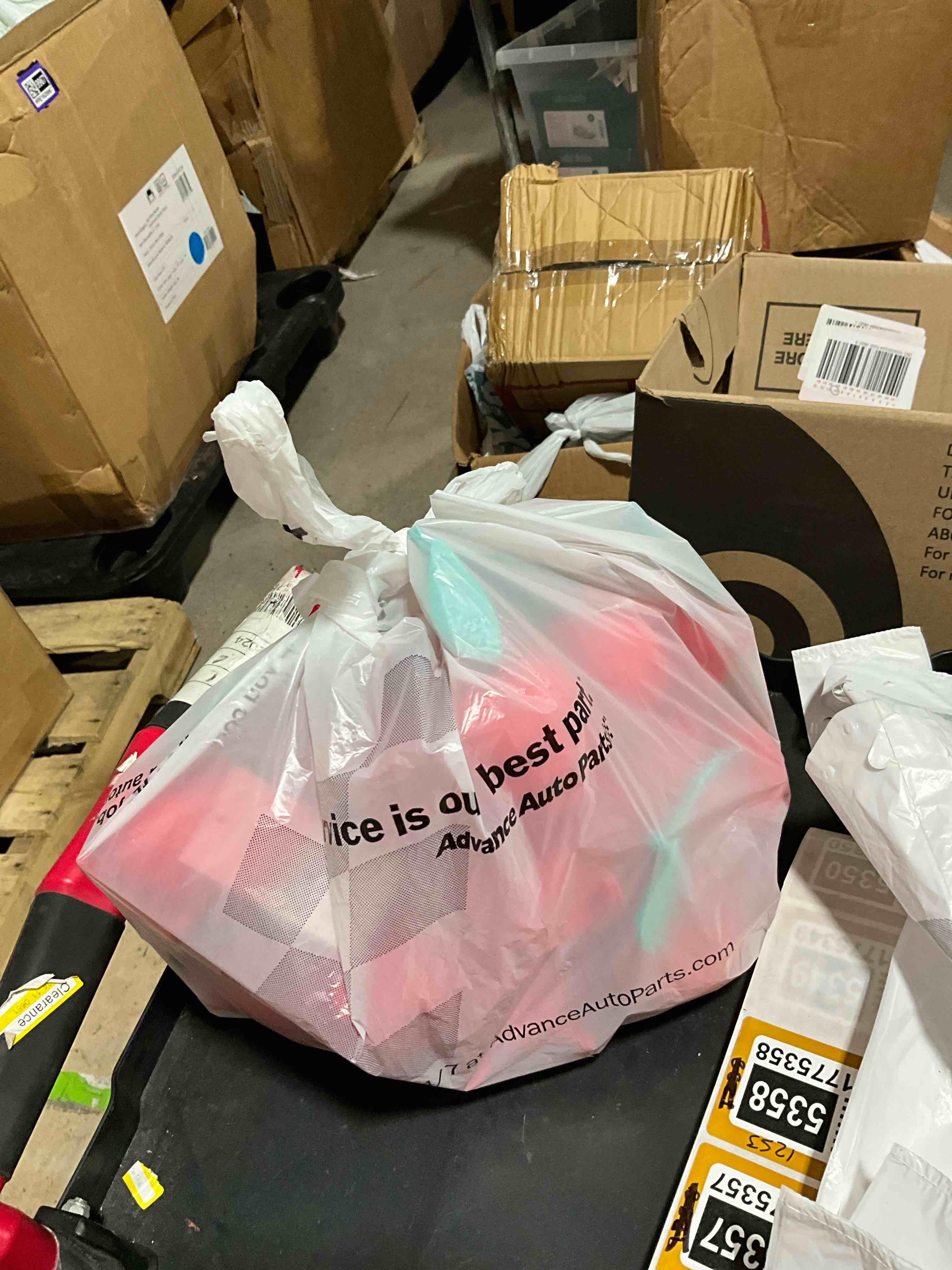 https://s3.amazonaws.com/lotting-images-prod/bidfta/BRN1775357_1752589239633.jpeg