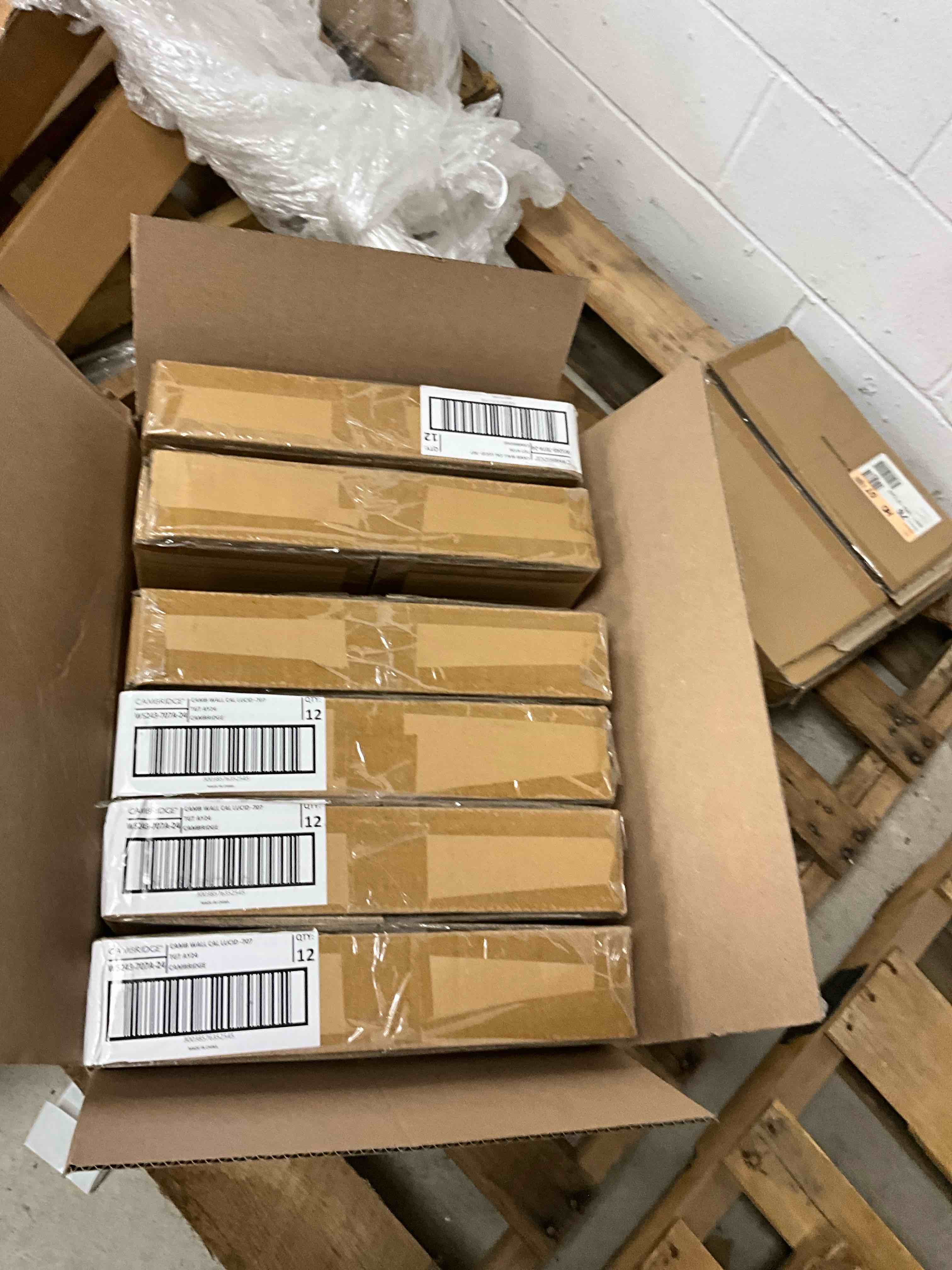 https://s3.amazonaws.com/lotting-images-prod/bidfta/BRN1775505_1752696766557.jpeg