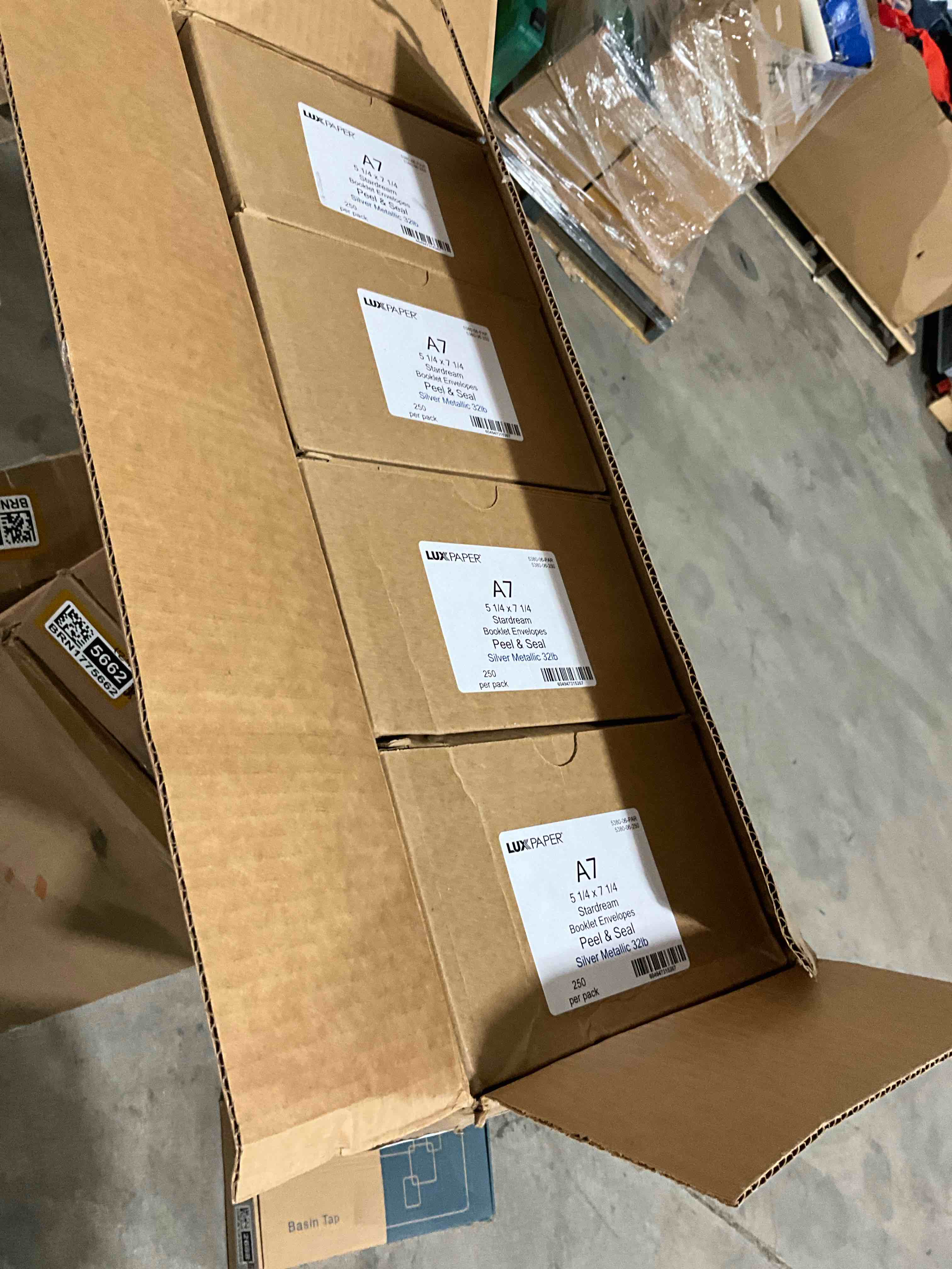 https://s3.amazonaws.com/lotting-images-prod/bidfta/BRN1775659_1753192880016.jpeg