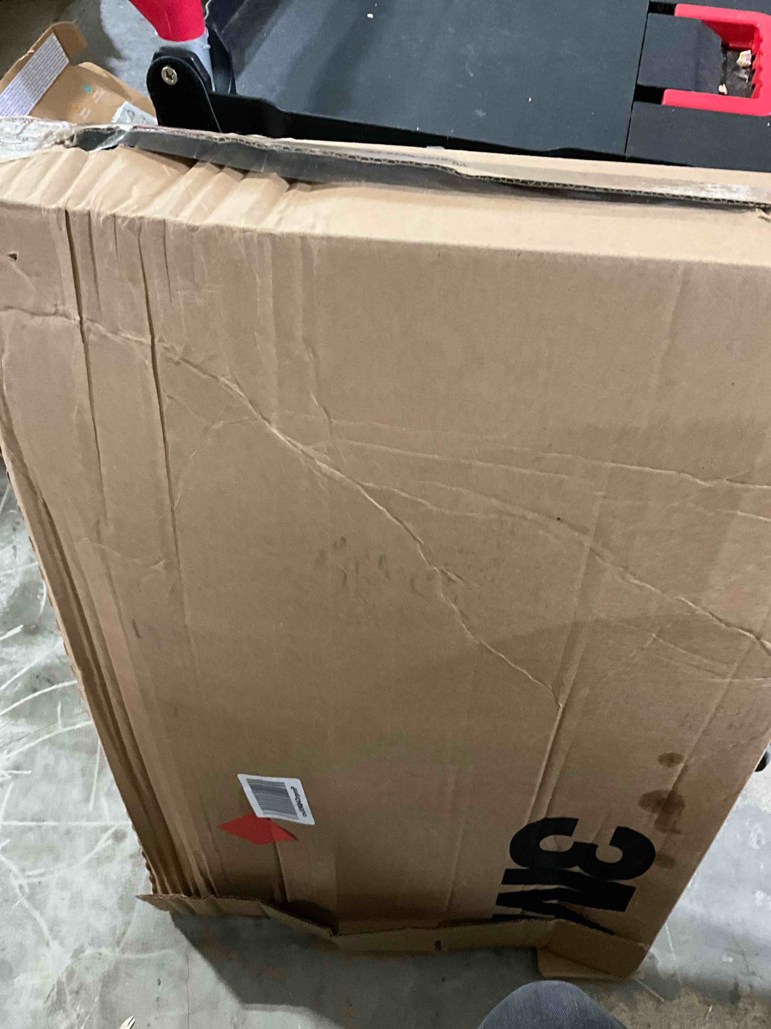 https://s3.amazonaws.com/lotting-images-prod/bidfta/BRN1775720_1753111605261.jpeg