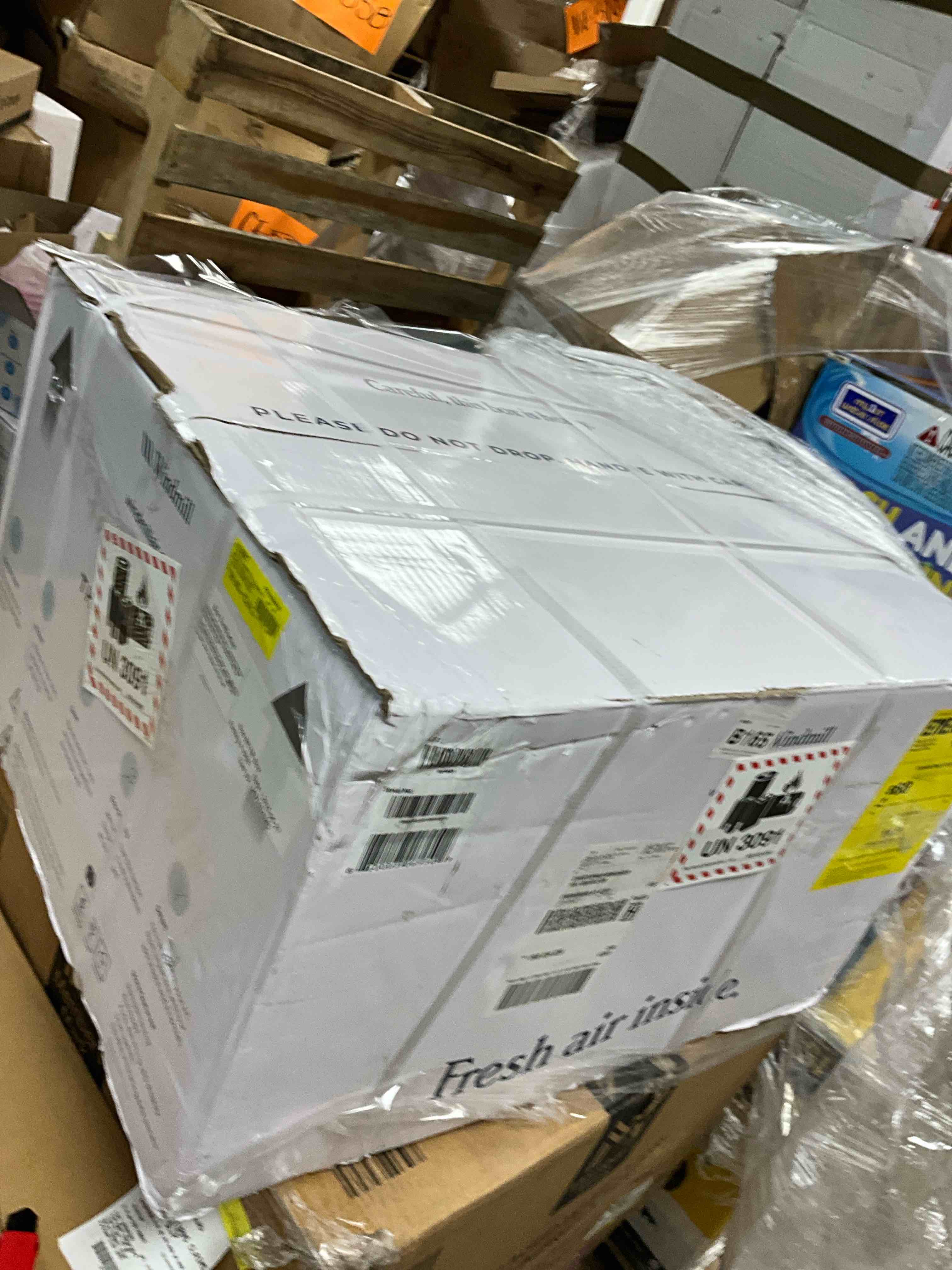 https://s3.amazonaws.com/lotting-images-prod/bidfta/BRN1775811_1753202343543.jpeg