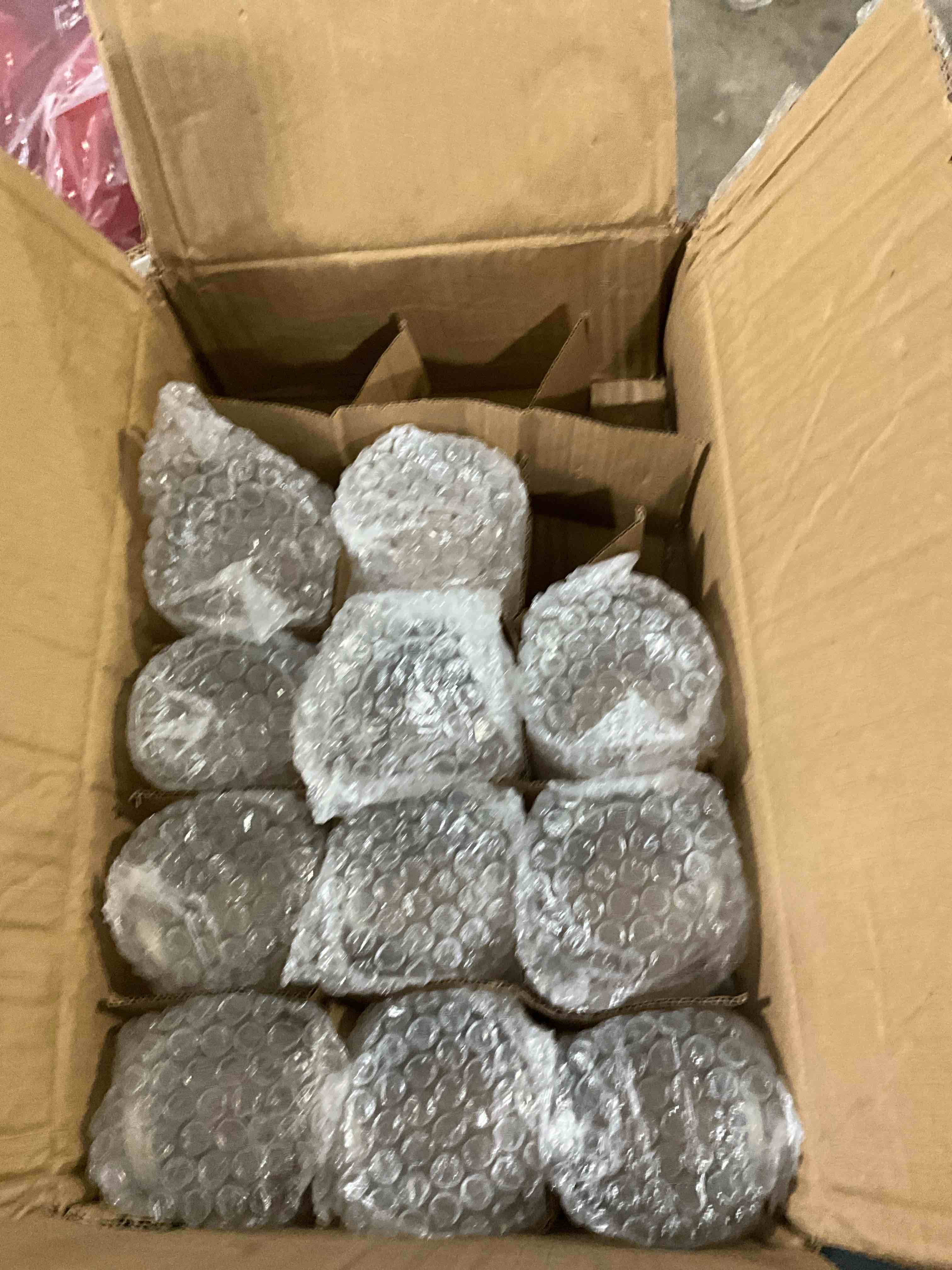https://s3.amazonaws.com/lotting-images-prod/bidfta/BRN1776030_1753455238107.jpeg