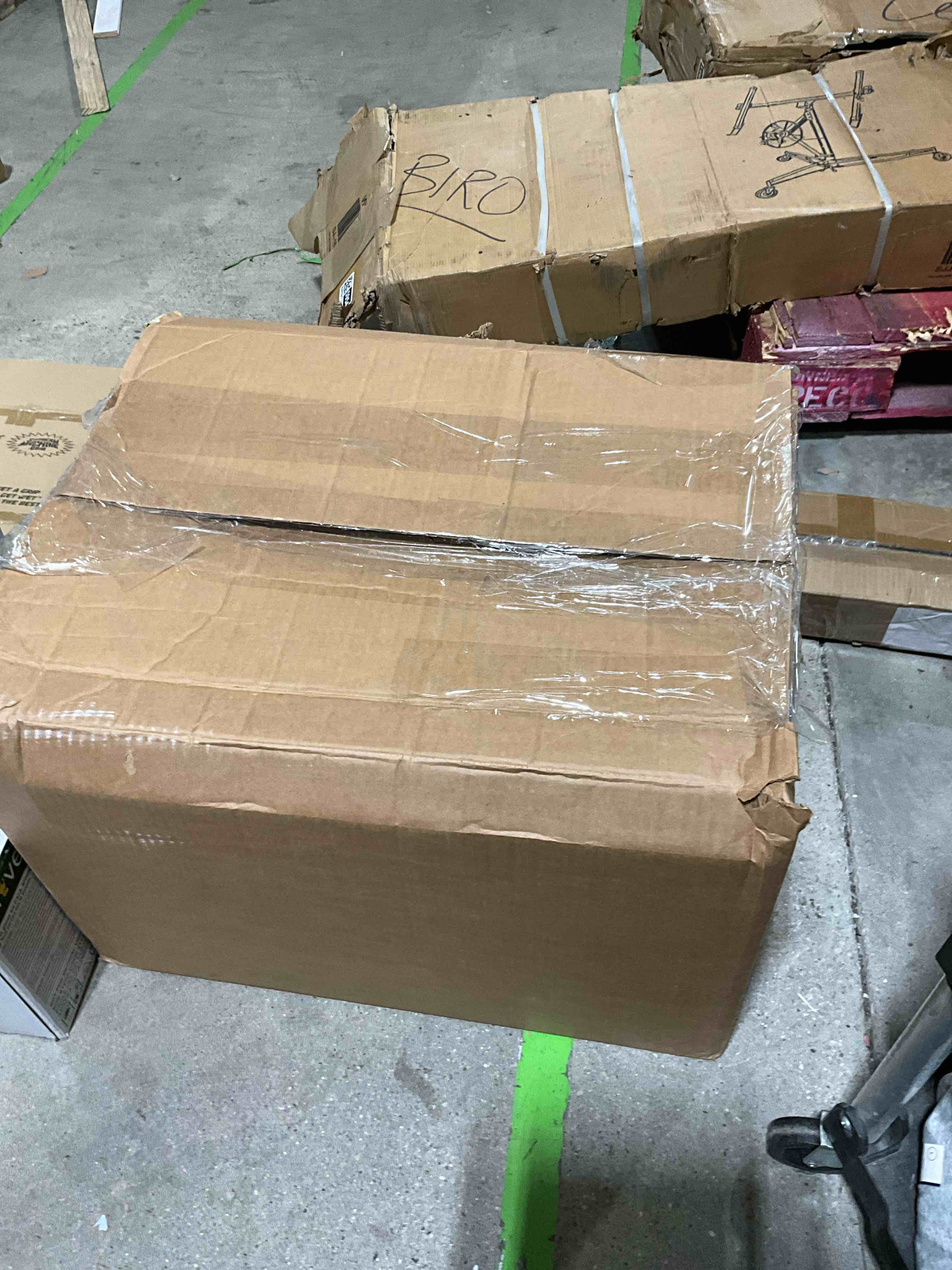 https://s3.amazonaws.com/lotting-images-prod/bidfta/BRN1776043_1753735027368.jpeg