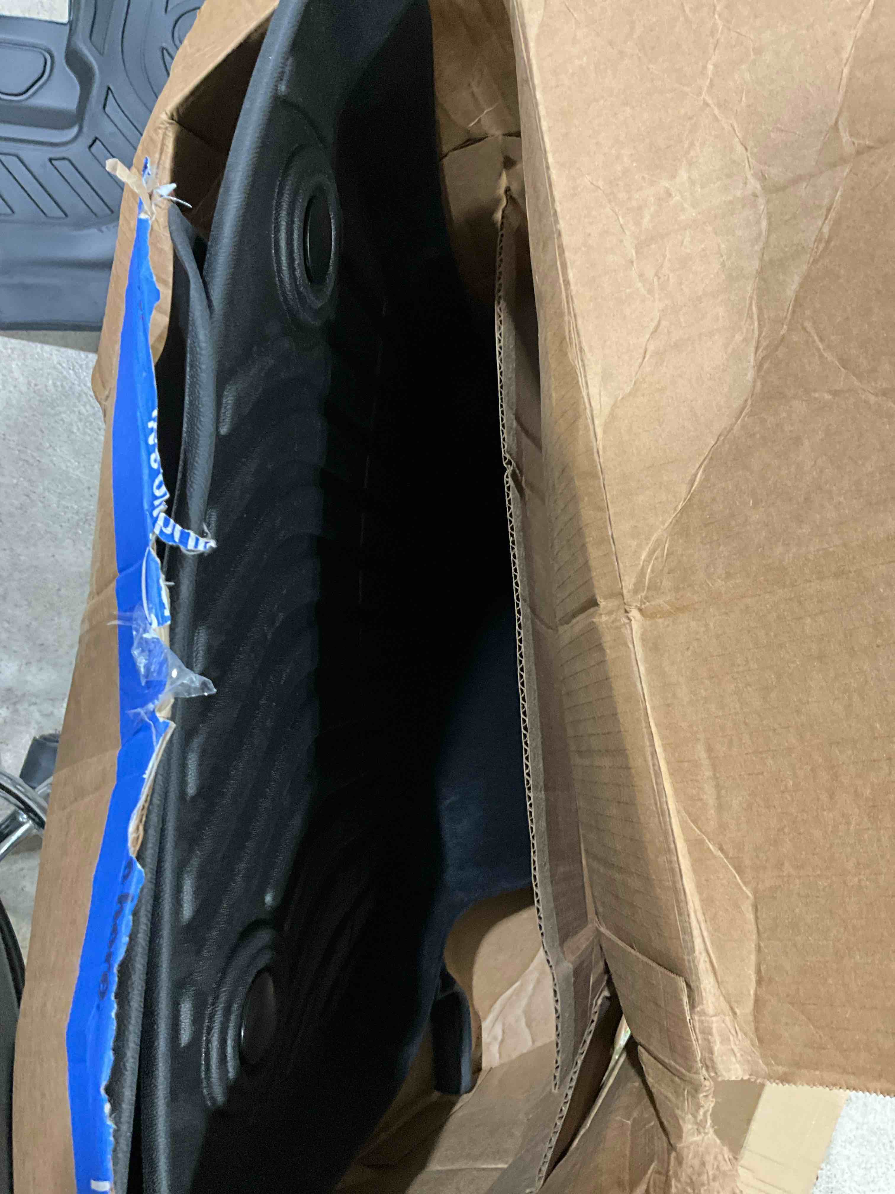 https://s3.amazonaws.com/lotting-images-prod/bidfta/BRN1776490_1753974839427.jpeg