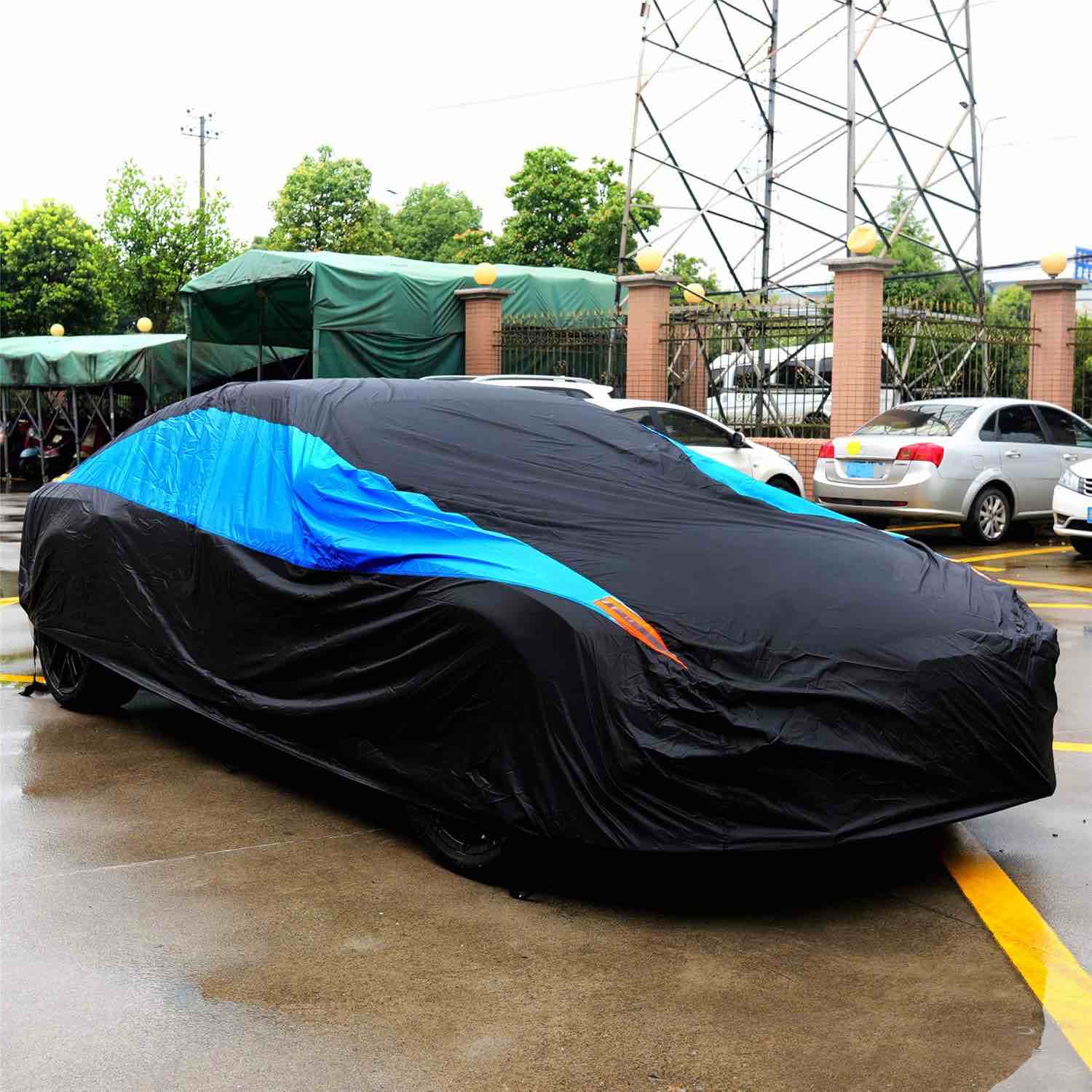 Waterproof Car Cover All Weather Snowproof UV Protection Windproof Outdoor Full car Cover (Size Unknown See Image)