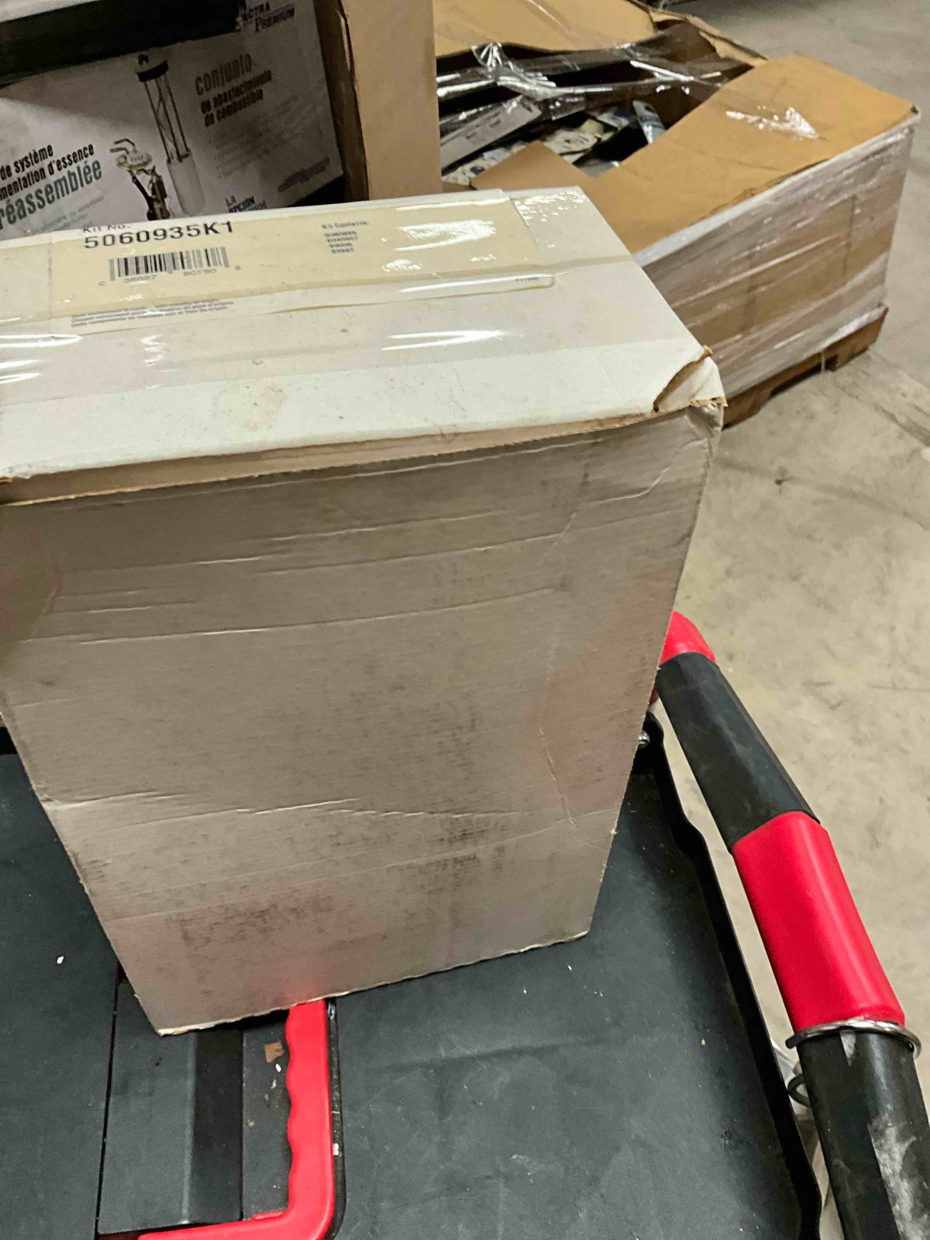 https://s3.amazonaws.com/lotting-images-prod/bidfta/BRN1776842_1754925963165.jpeg