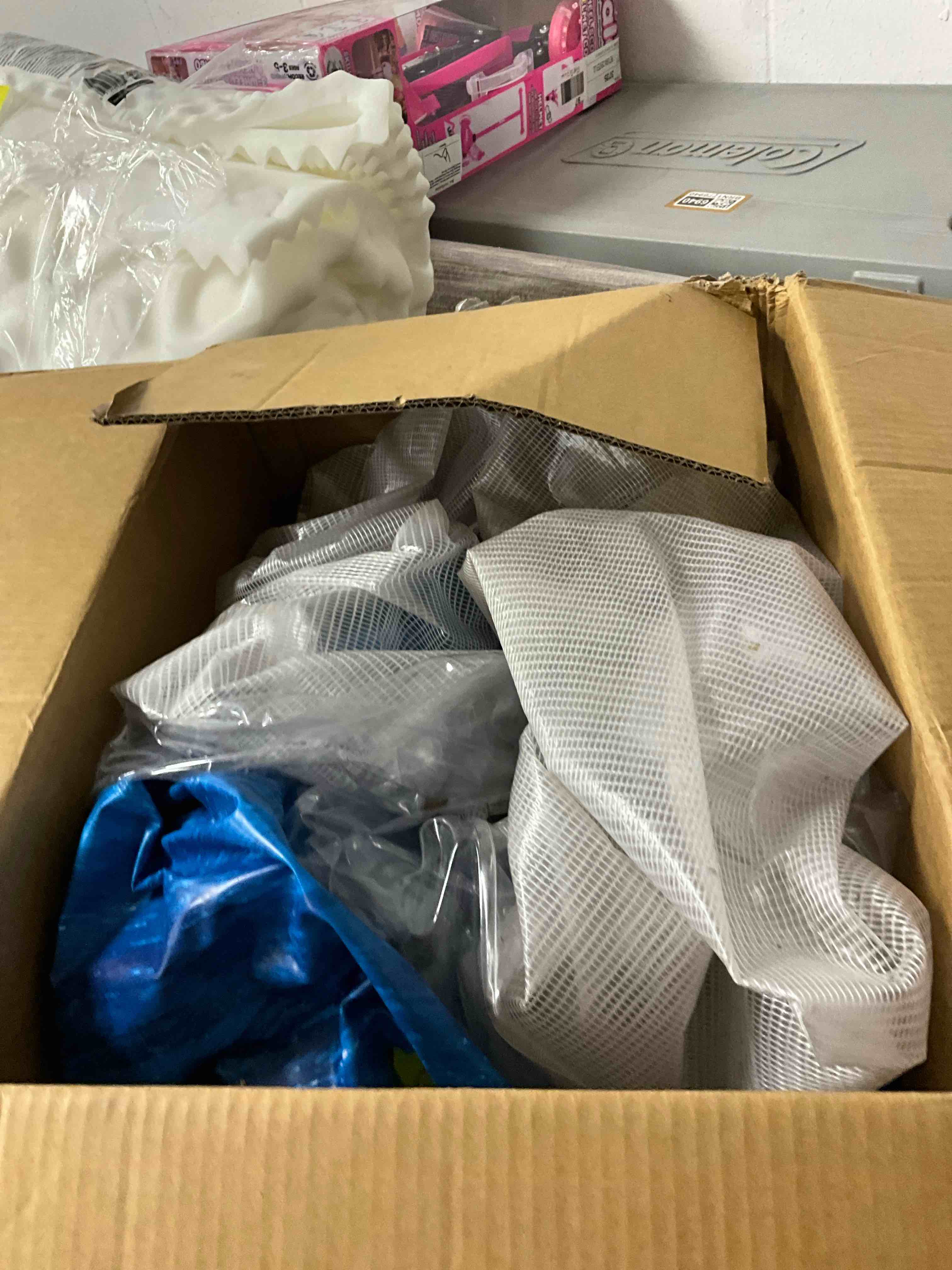 https://s3.amazonaws.com/lotting-images-prod/bidfta/BRN1776906_1755028363388.jpeg