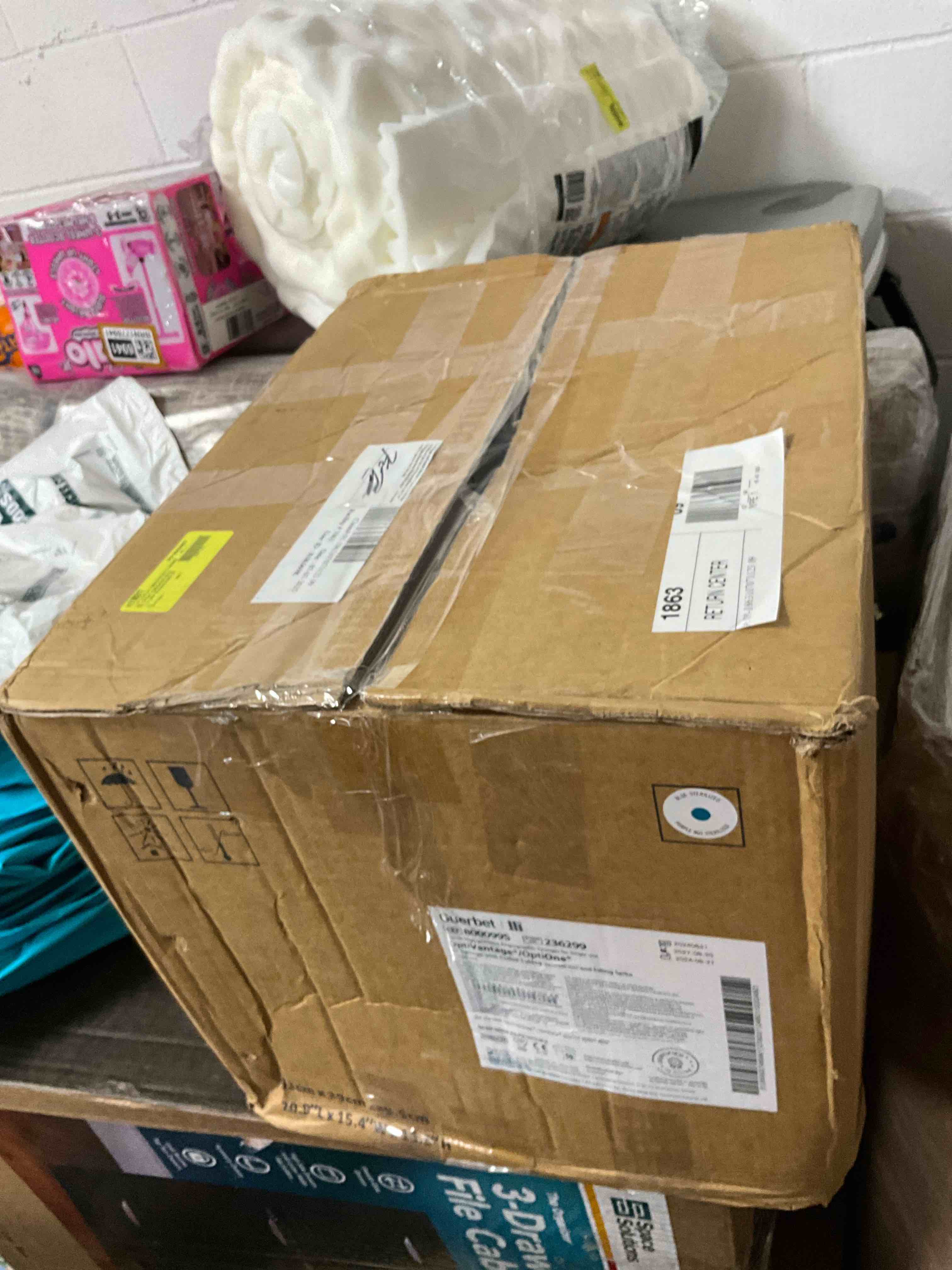 https://s3.amazonaws.com/lotting-images-prod/bidfta/BRN1776906_1755028422756.jpeg
